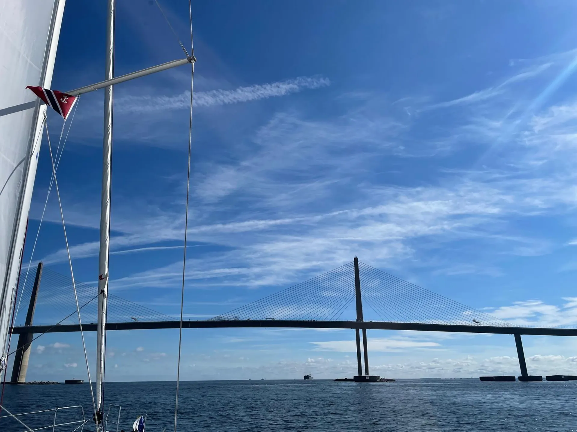 Day charters in St. Petersburg (51ft)