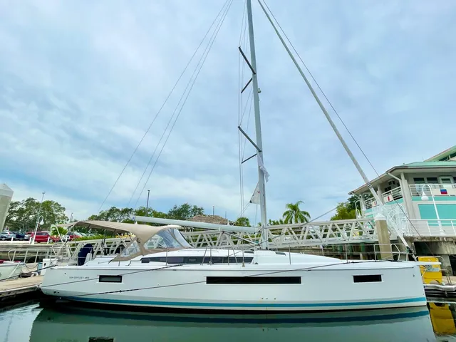 Rent a Jeanneau other in St. Petersburg, FL near me