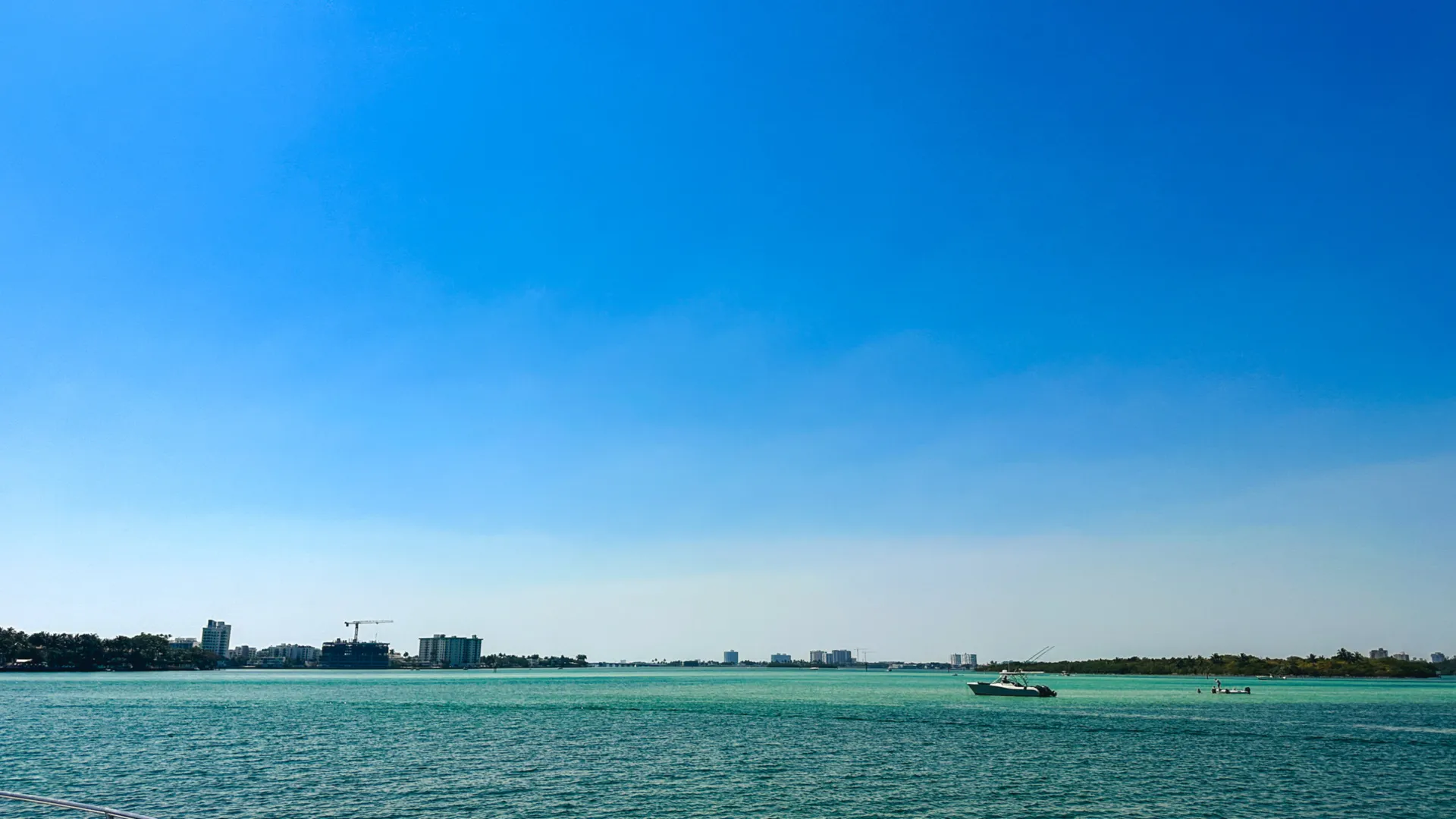 Visit the Fort Lauderdale Sandbar in Luxury