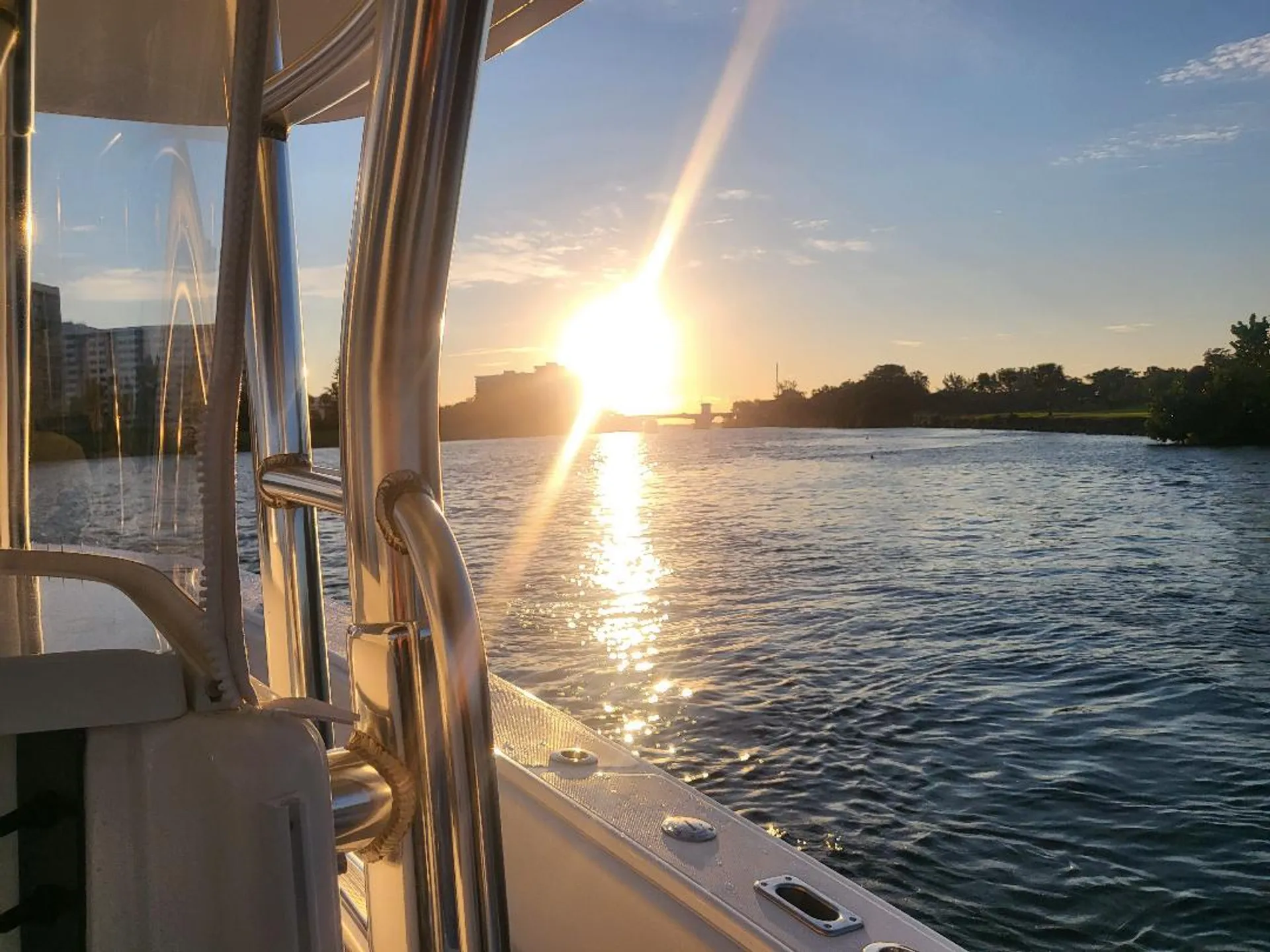 Cruising, Fishing or Anchoring in the beautiful Palm Beach Florida 