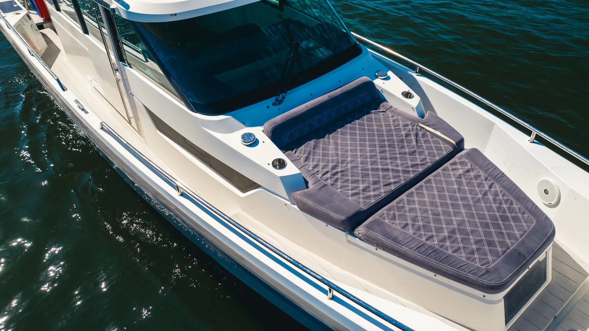 Visit the Fort Lauderdale Sandbar in Luxury