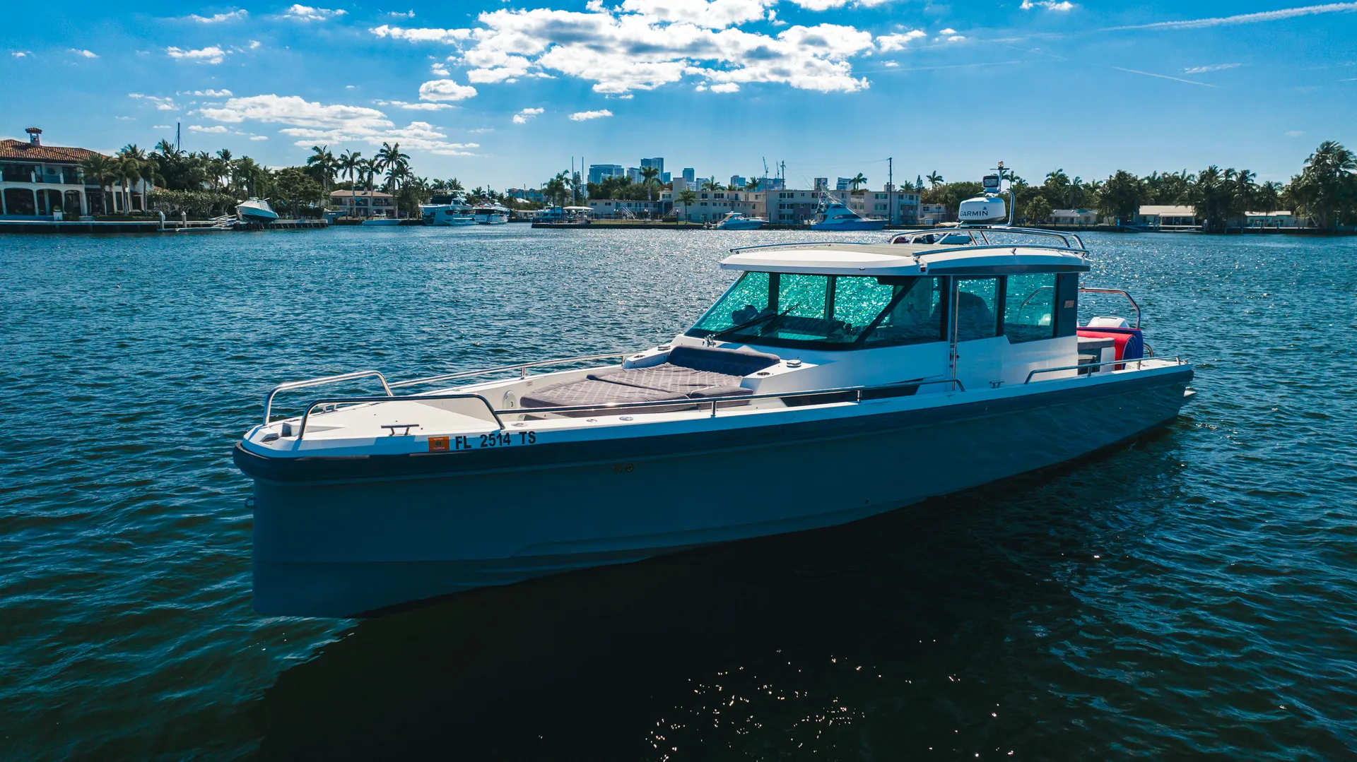 Visit the Fort Lauderdale Sandbar in Luxury