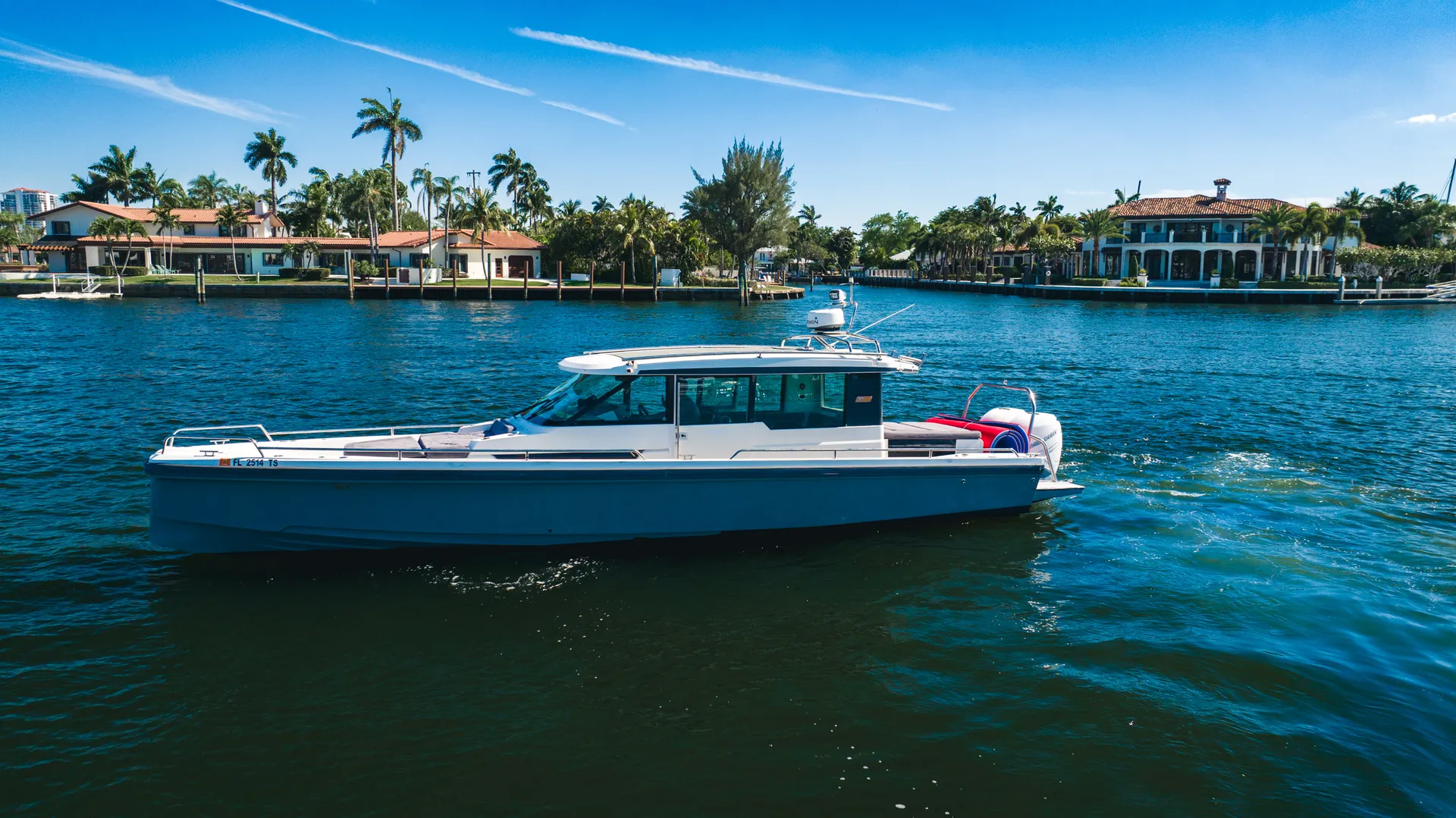 Visit the Fort Lauderdale Sandbar in Luxury