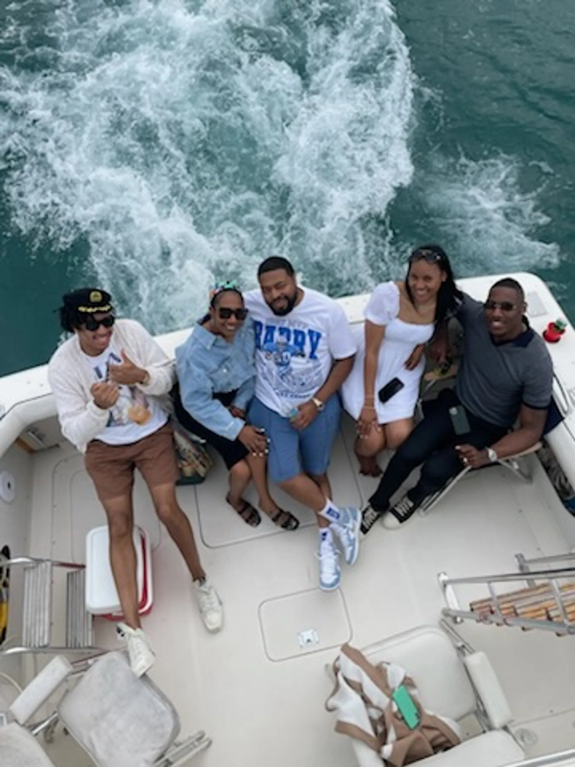 Classic American Sport Cruising Detroit River. Includes Captain!