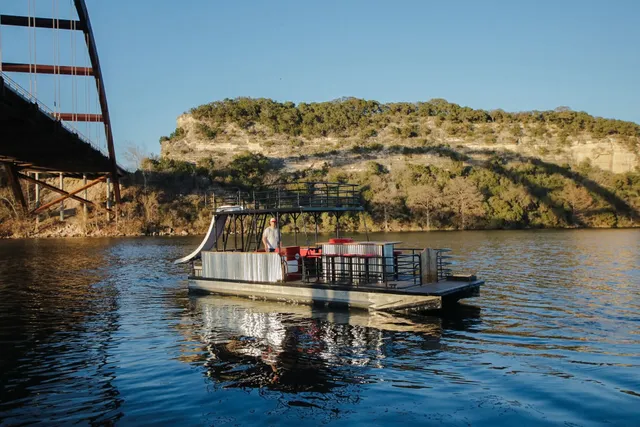 Rent a Solidcraft pontoon in Austin, TX near me
