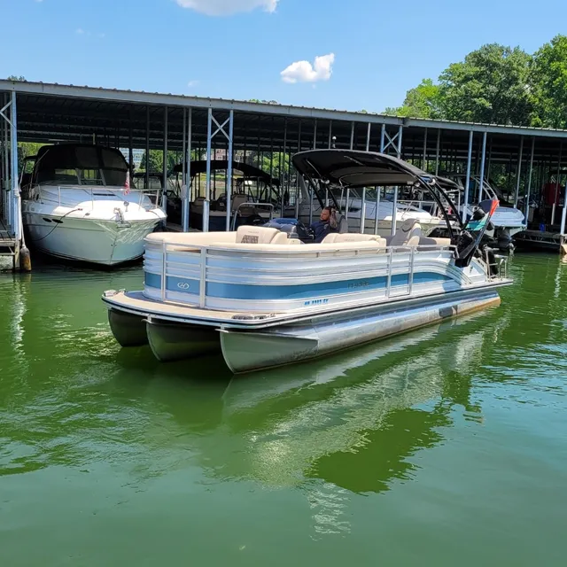 Rent a HARRIS BOATS pontoon in Charlotte, NC near me