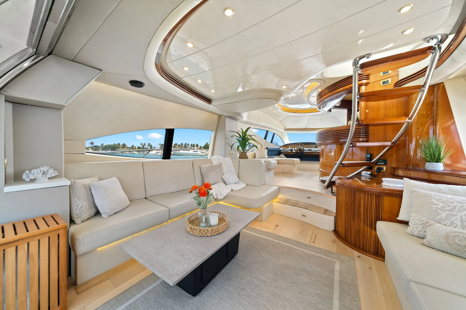 Azimut Yachts 68 Plus in Miami Beach, FL — photo 3