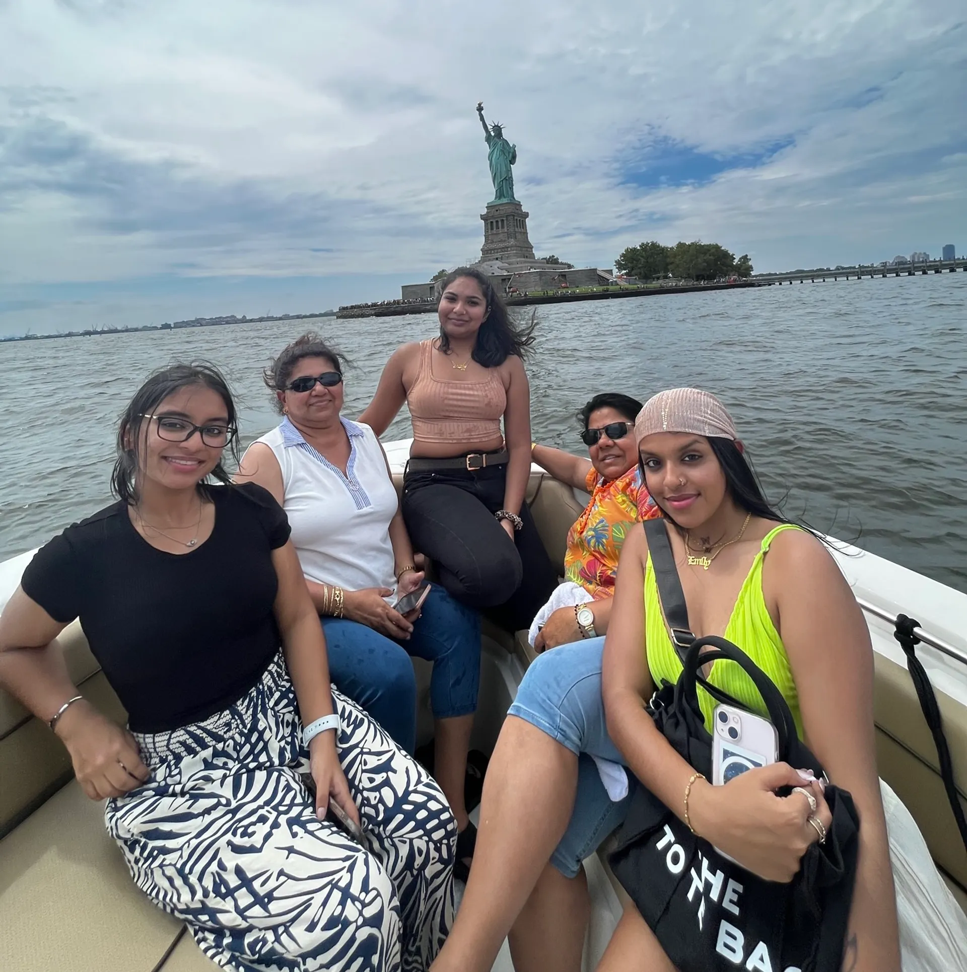 Fun &amp; Spacious 23ft Nautic Star in NY/NJ