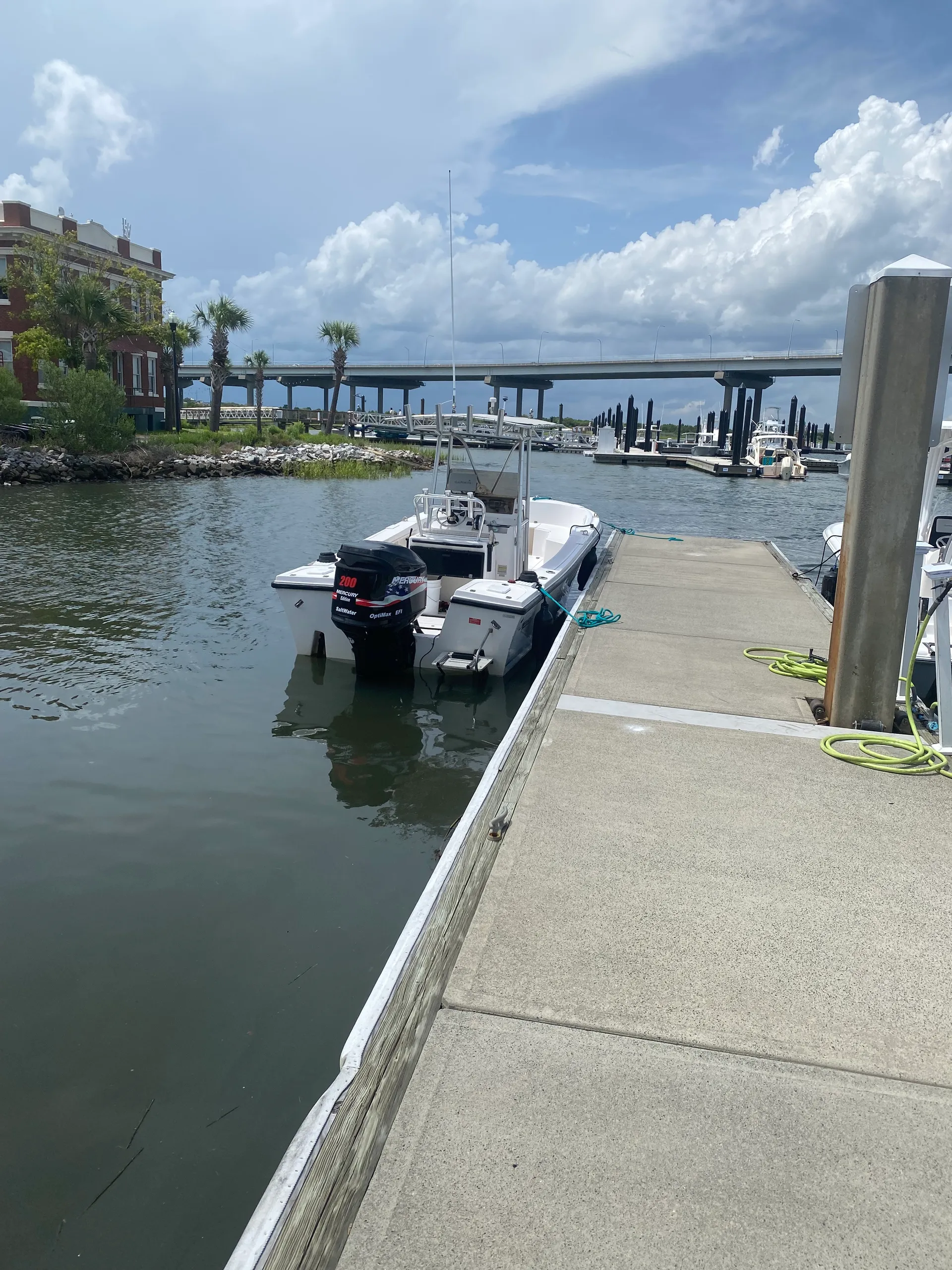 Mako  221 Center Console in Mount Pleasant, SC — photo 3