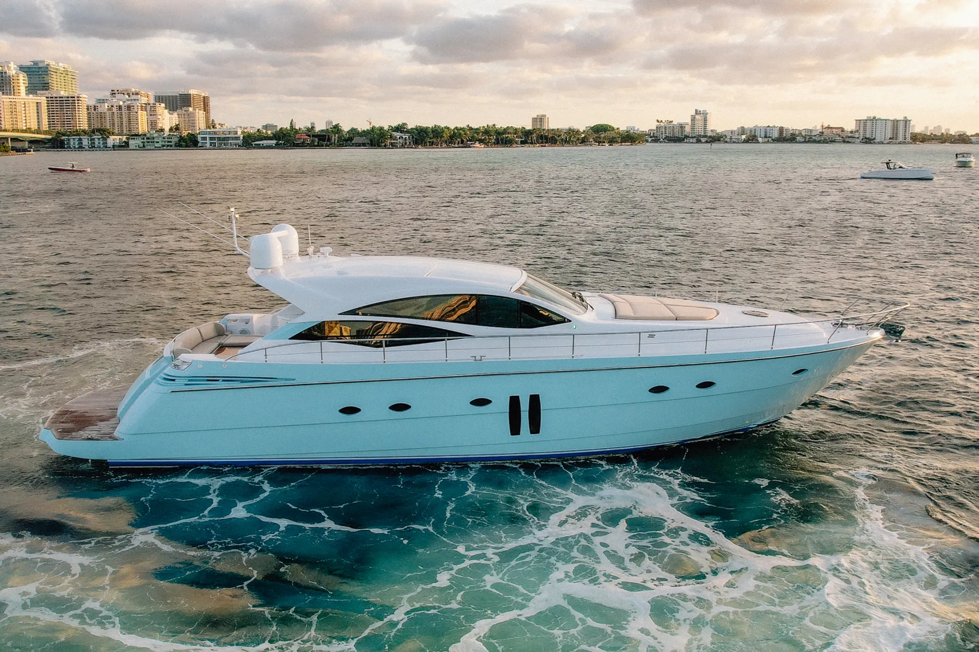 Pershing 70 in Miami, FL — photo 3