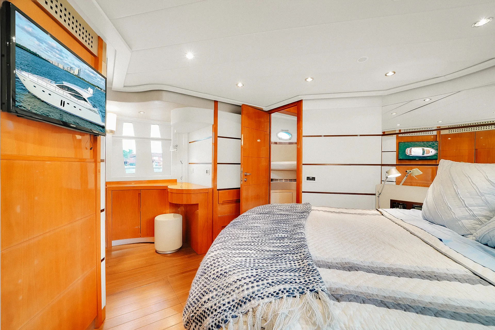 Pershing 70 in Miami, FL — photo 10