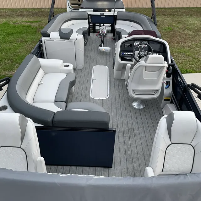 Rent a AVALON PONTOONS pontoon in Montgomery, TX near me