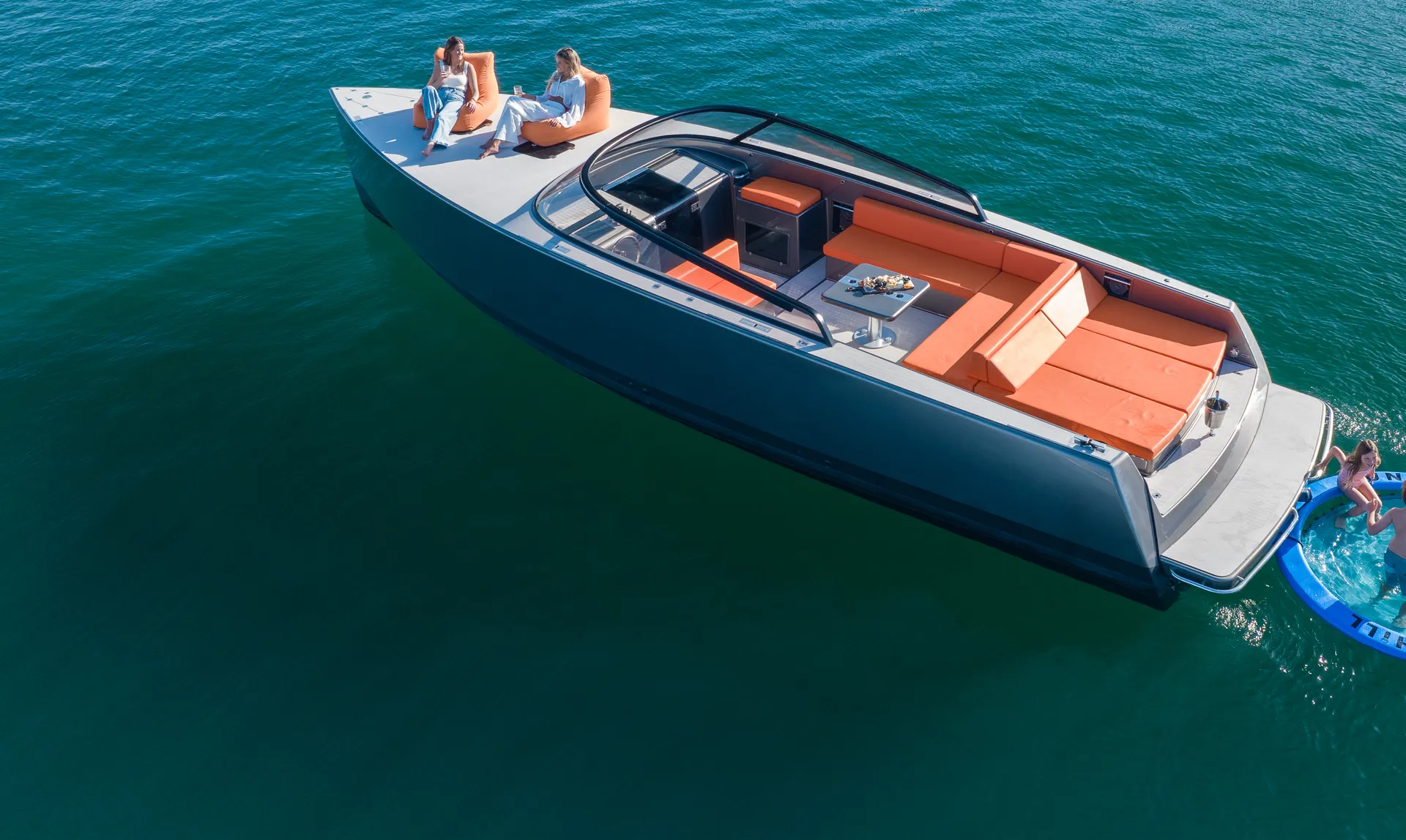 42ft Luxury Yacht Charter In Newport Beach