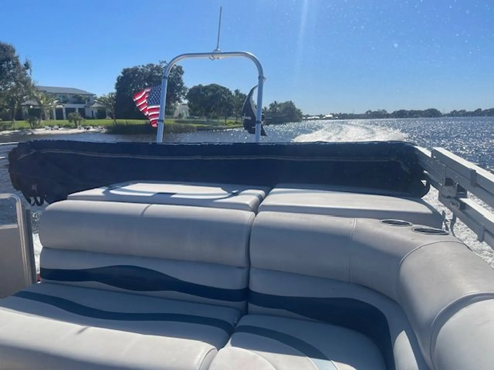 Cruise SE Florida's Waterways on Fun & Comfortable Pontoon Boat