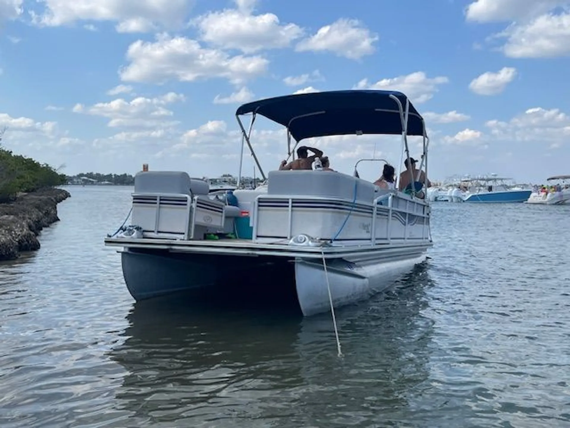 Cruise SE Florida's Waterways on Fun & Comfortable Pontoon Boat