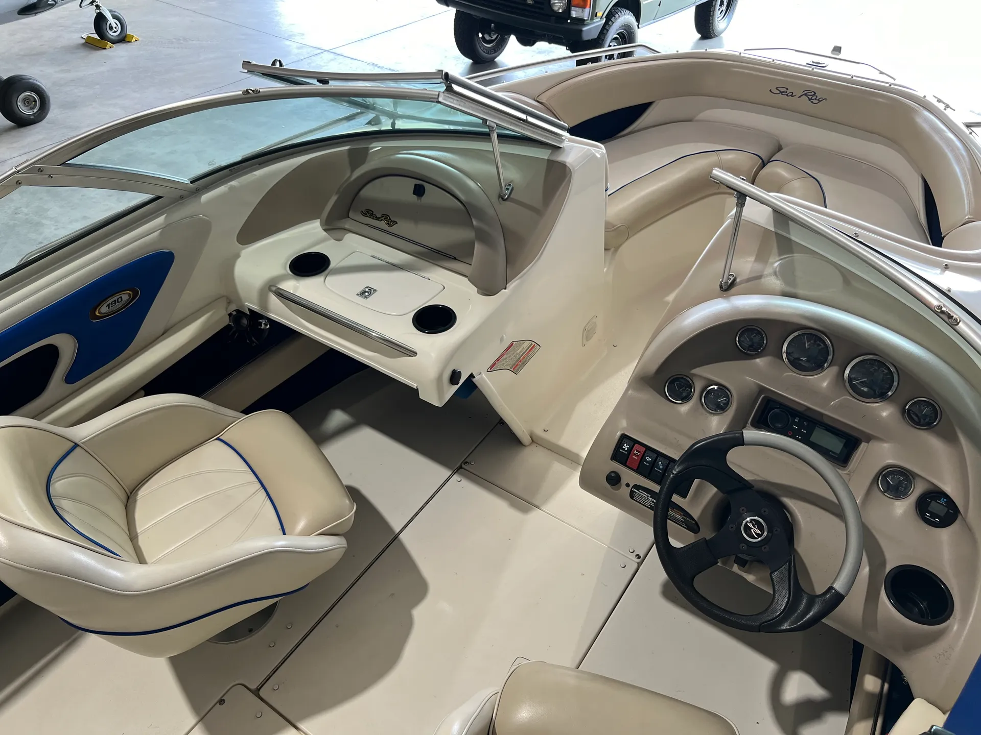 SEA RAY BOATS 190 BOW RIDER  in Vermilion, OH — photo 2