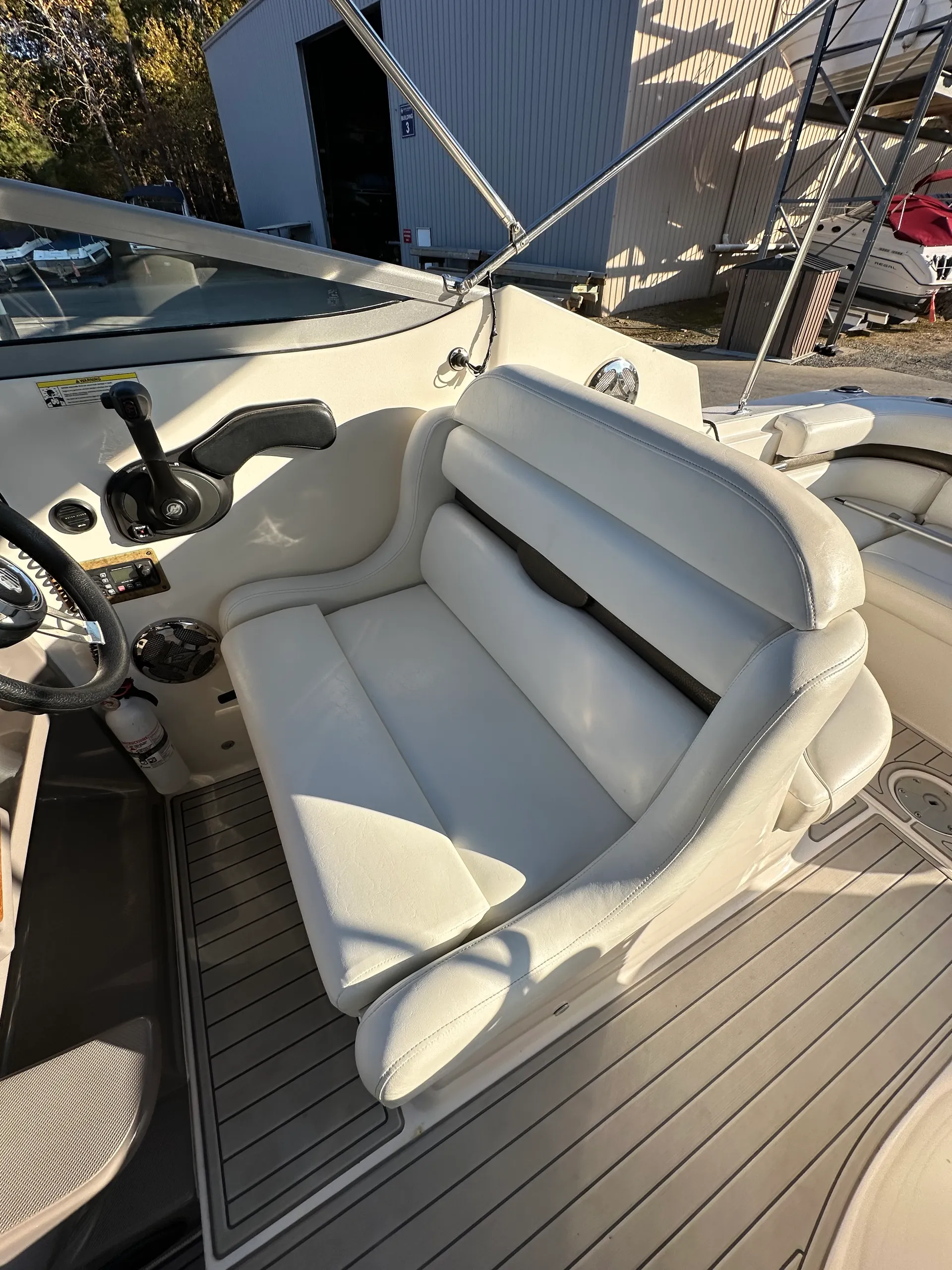 Luxury Boat - Lake Sailing