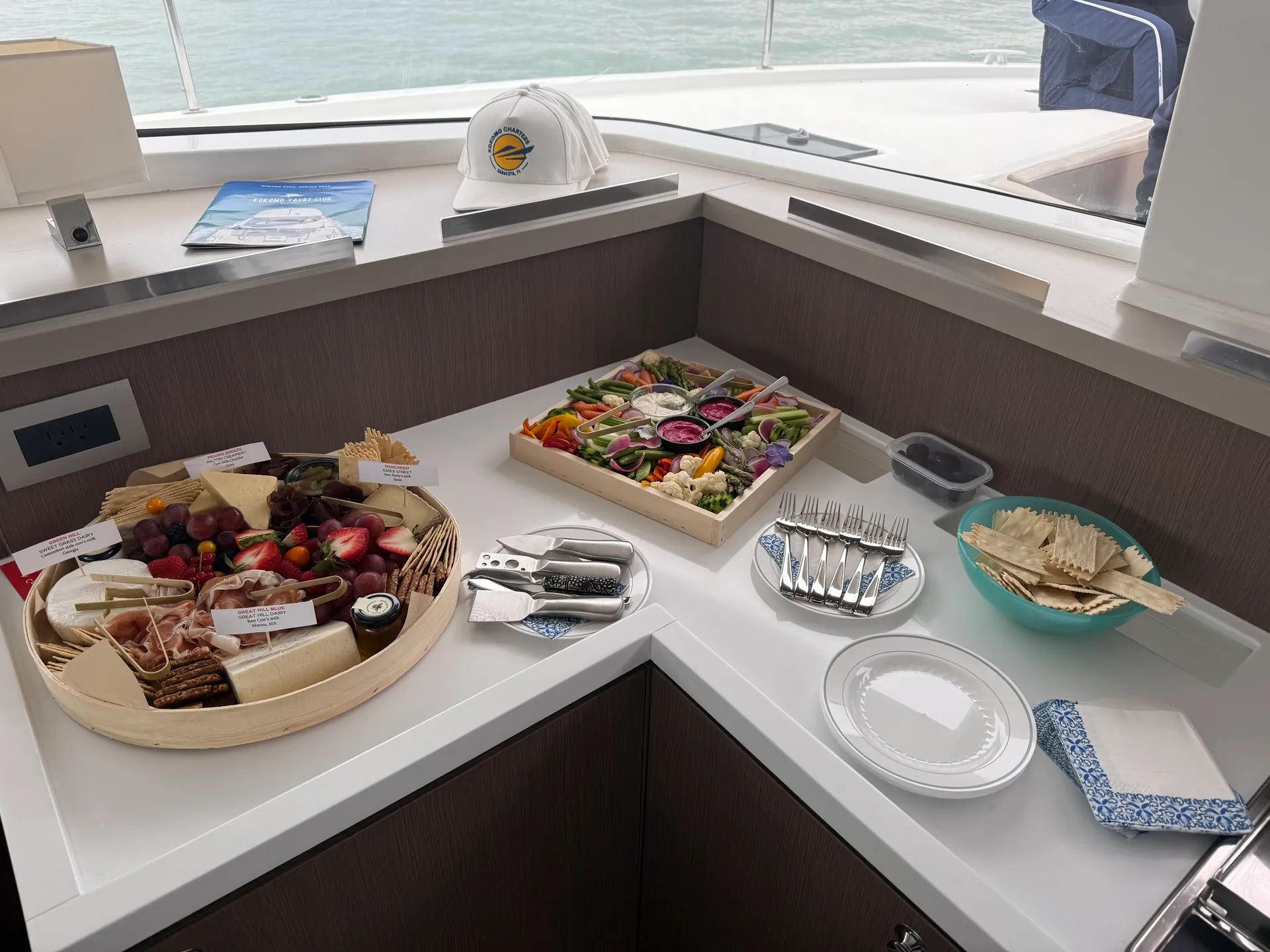 Wanderlust – 42’ Bali Catamaran | Sarasota Bay &amp; Gulf Adventures