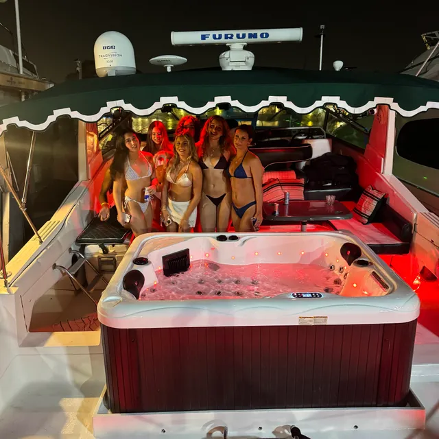 Rent a Sea Ray Boats cruiser in North Bay Village, FL near me