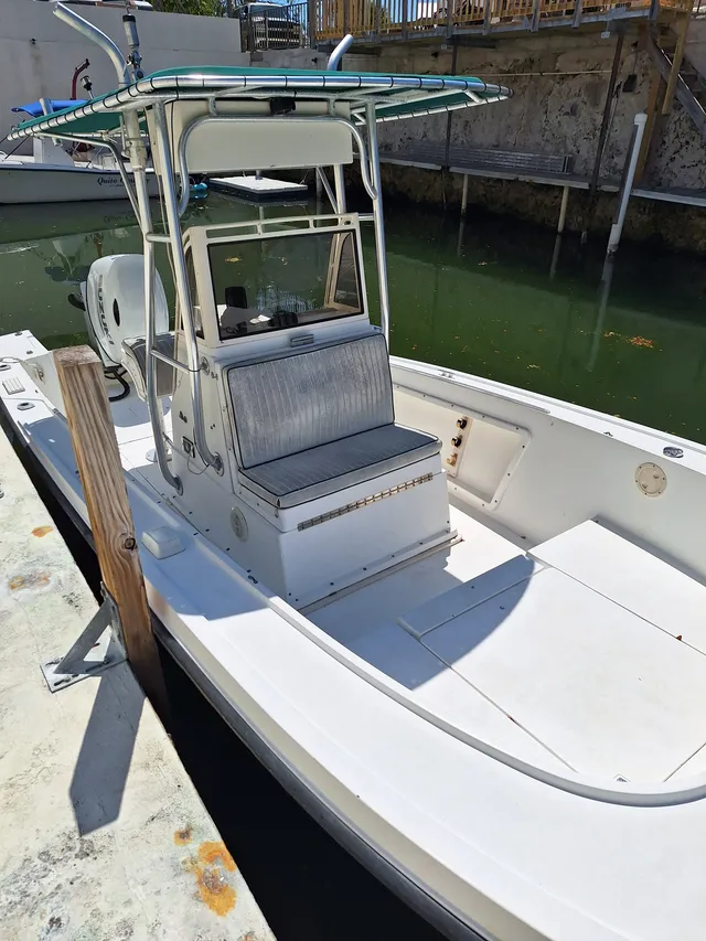 Rent a Mako Marine center console in Key Largo, FL near me