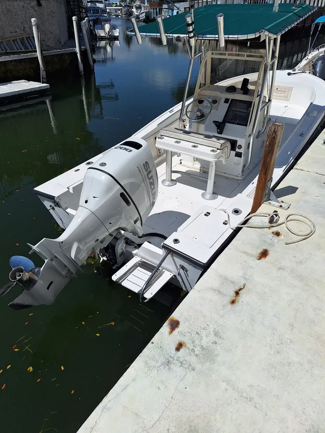 Rent a Mako Marine center console in Key Largo, FL near me
