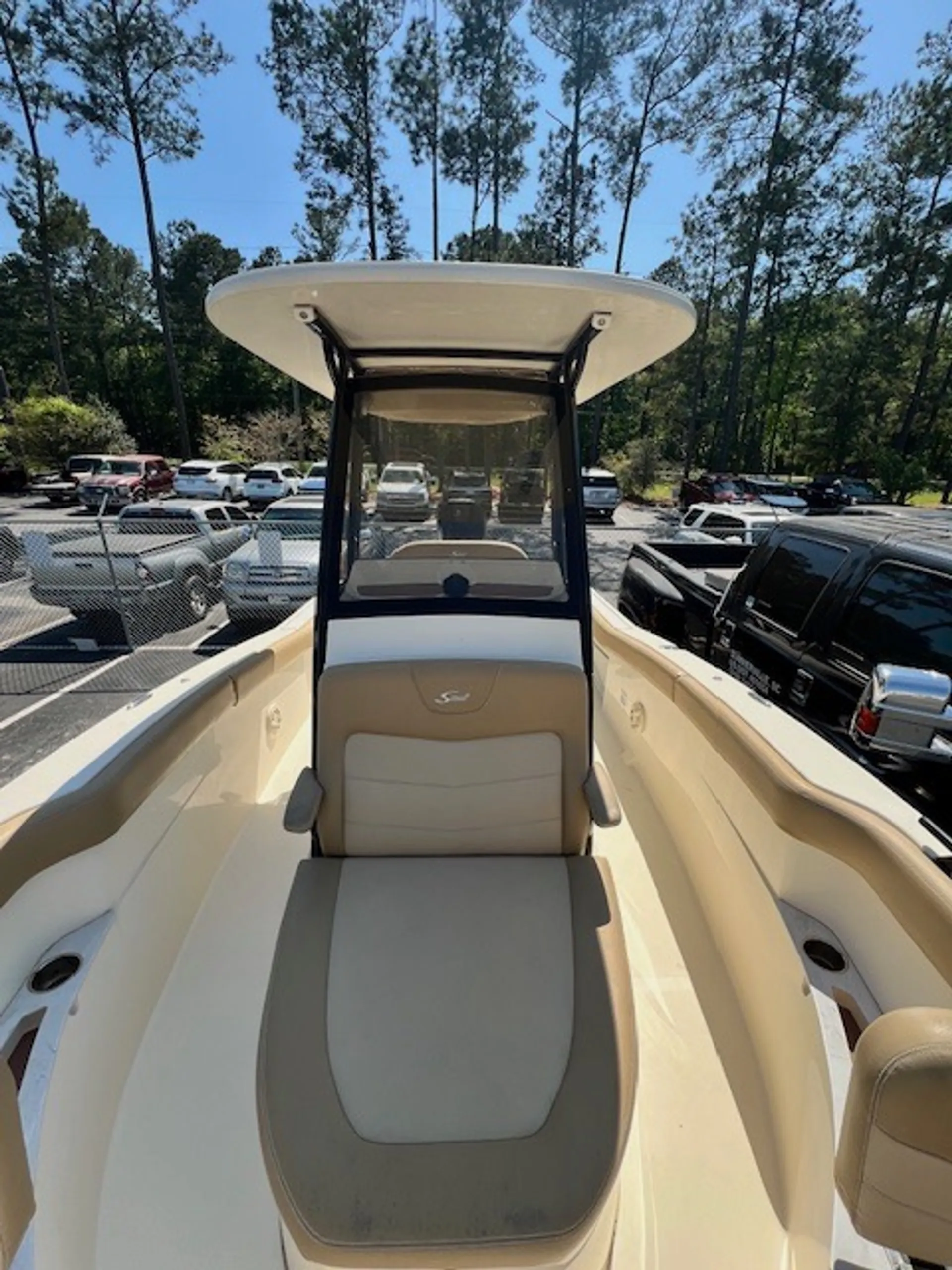 SCOUT BOATS 235 XSF W/F250UCA in Ridgeville, SC — photo 5