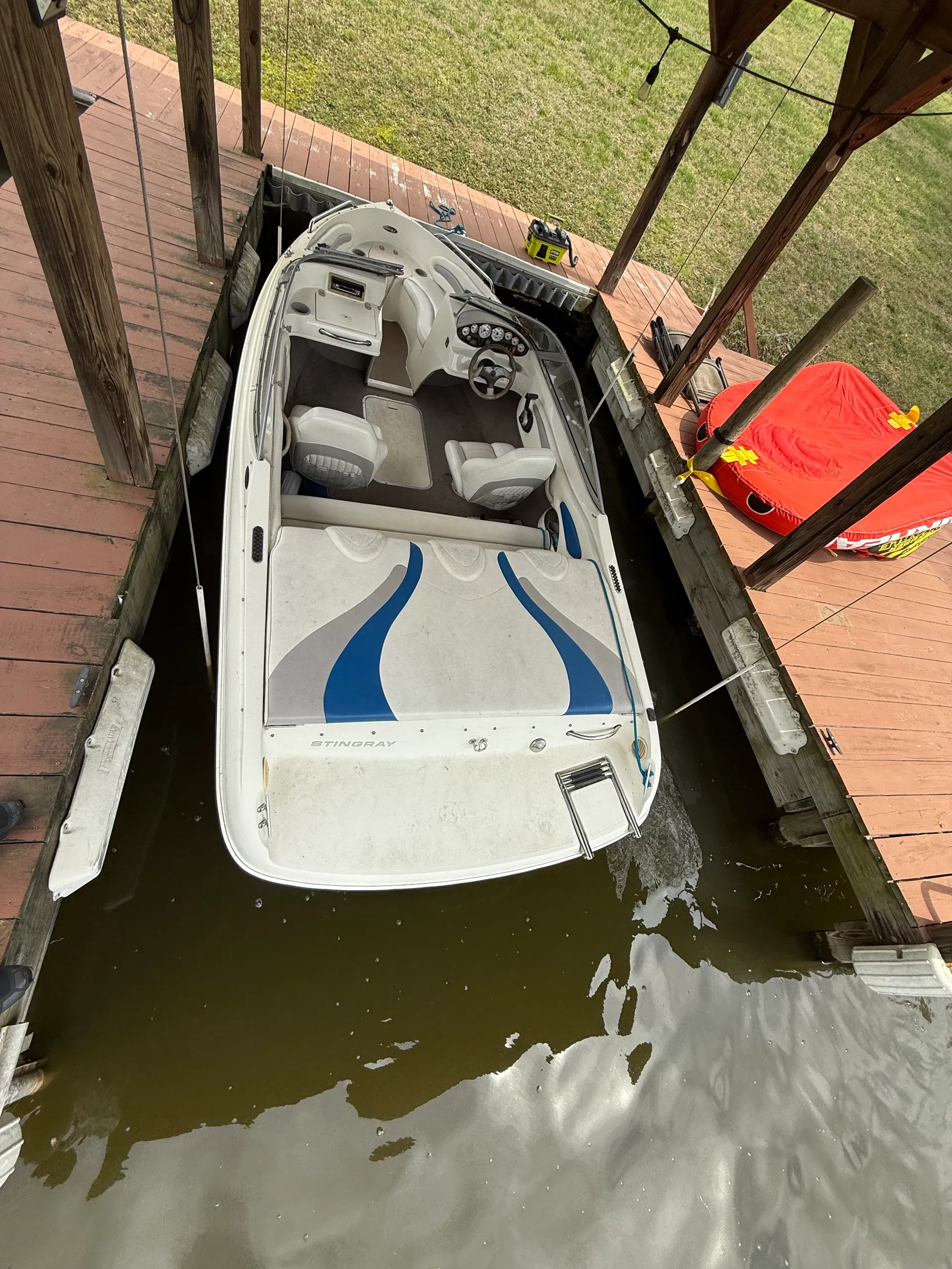 Stingray 185 LX in Mineral, VA — photo 4