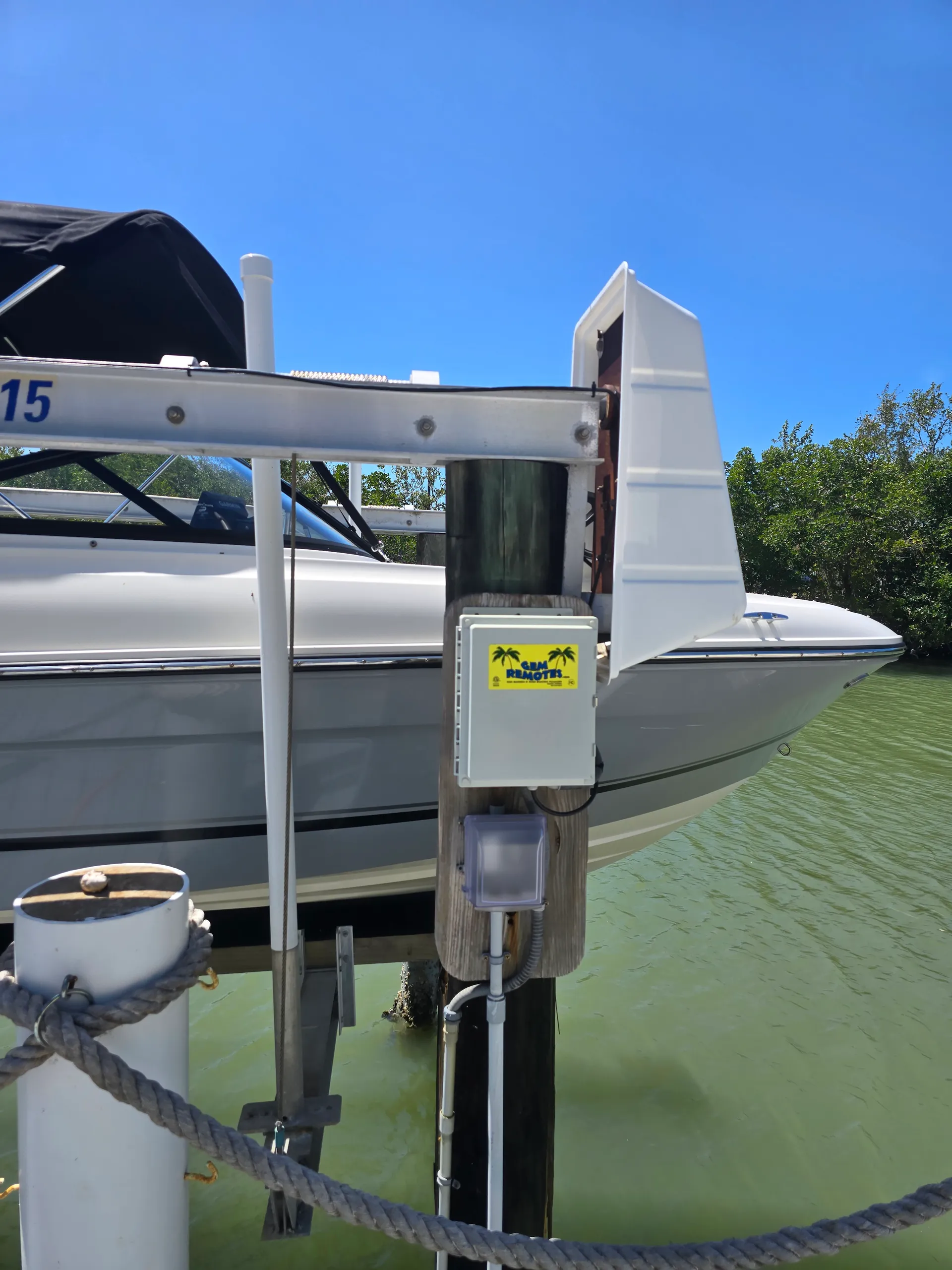 BAYLINER VR4 BOWRIDER OB in Marco Island, FL — photo 9