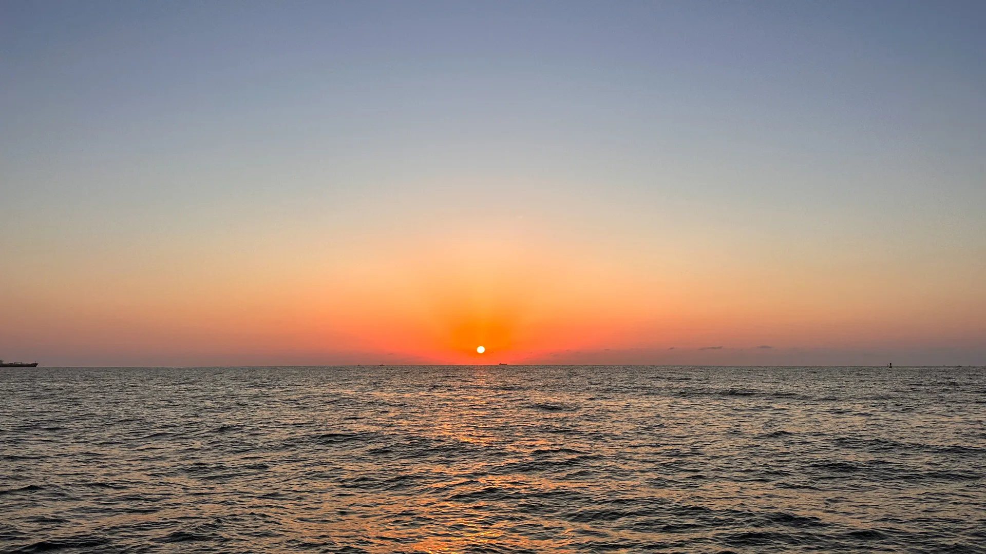 🏅Tour Millionaires Row and Visit the Sandbar