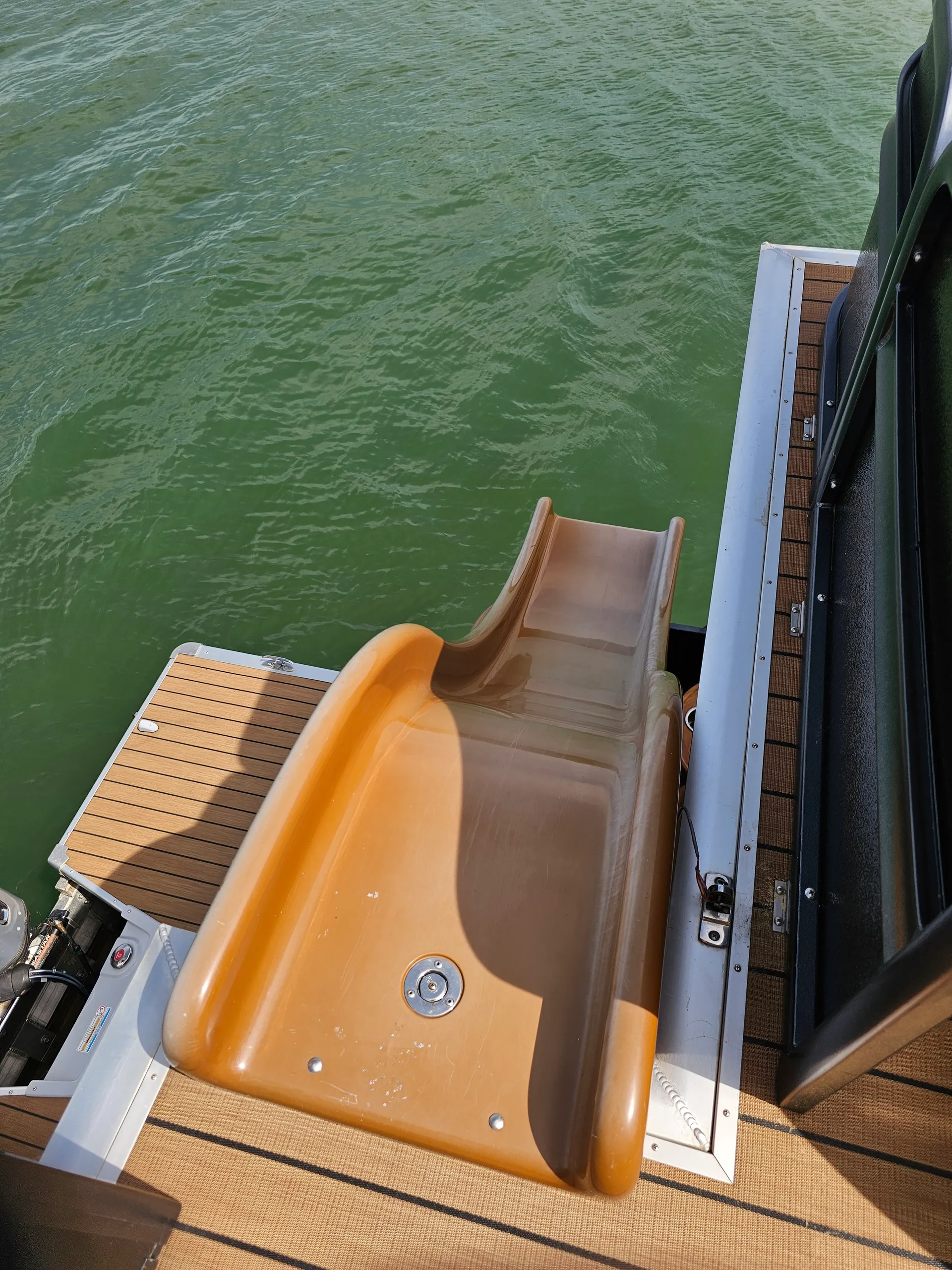 Lakeside Paradise Escape