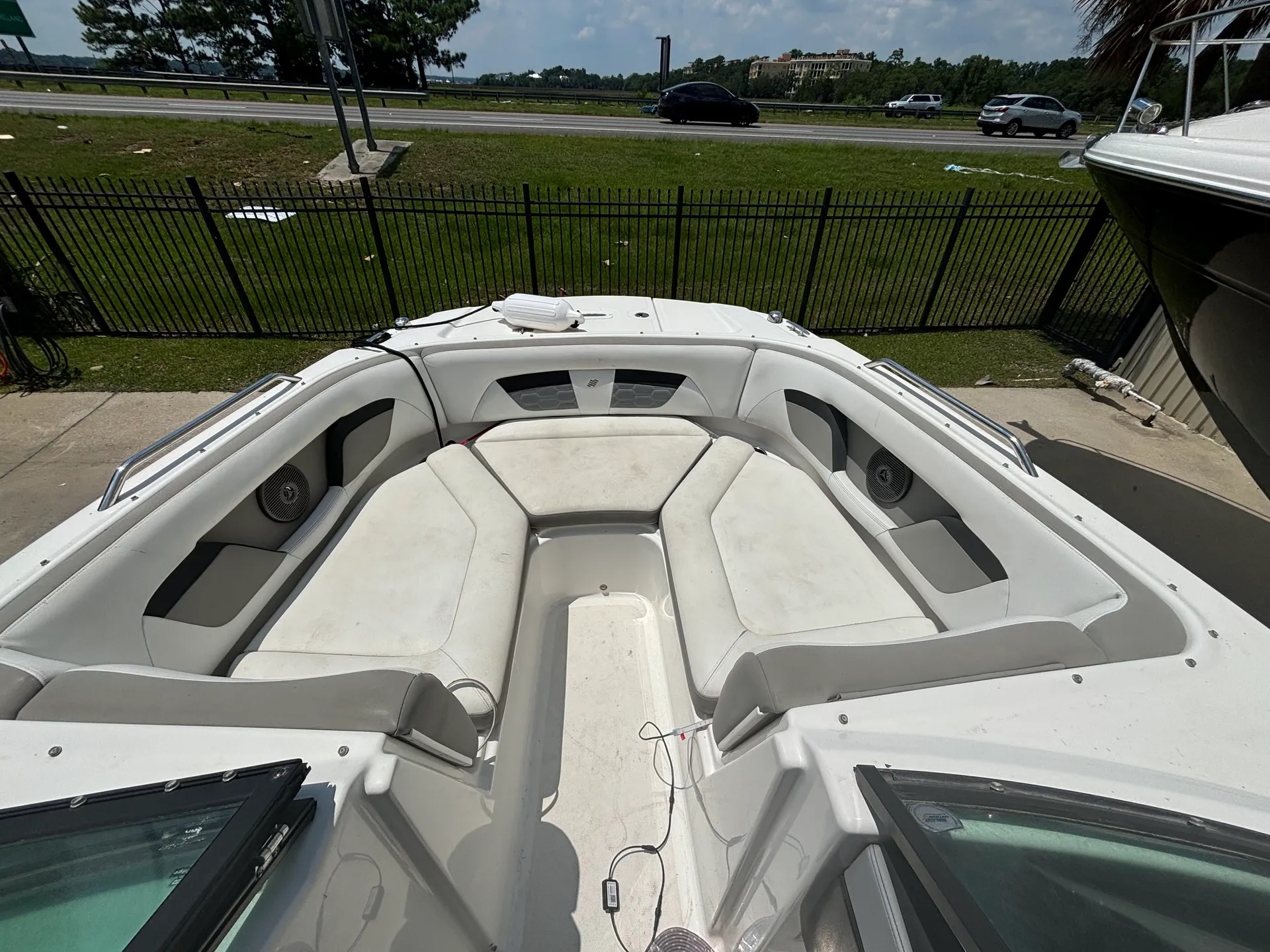 FOUR WINNS HD 220 OB in North Charleston, SC — photo 4