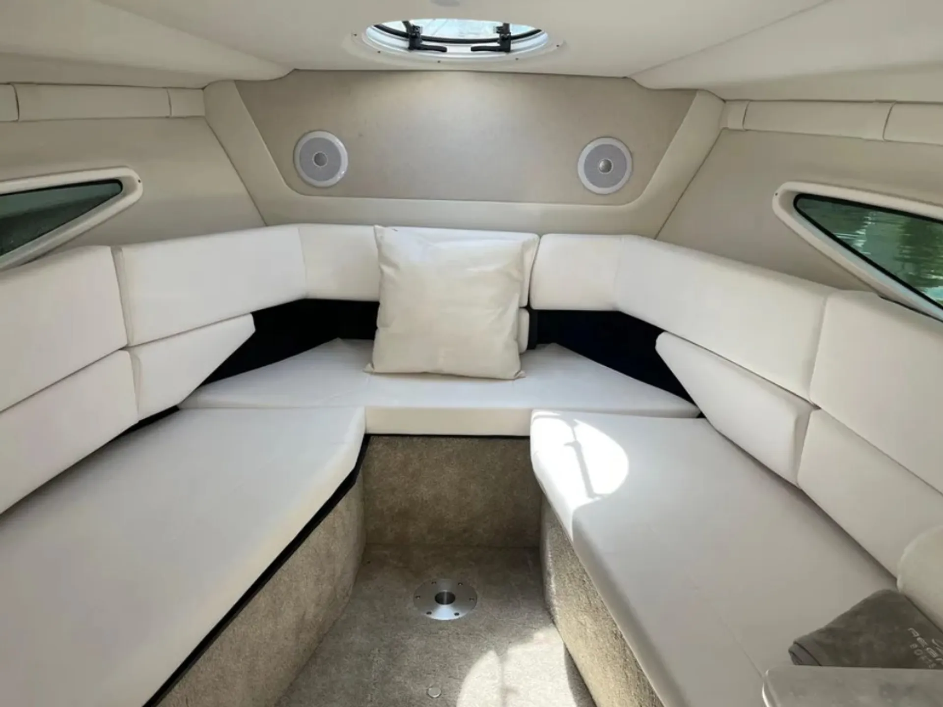 Sandbar or Sunset Cruise on this 27 foot cabin cruiser