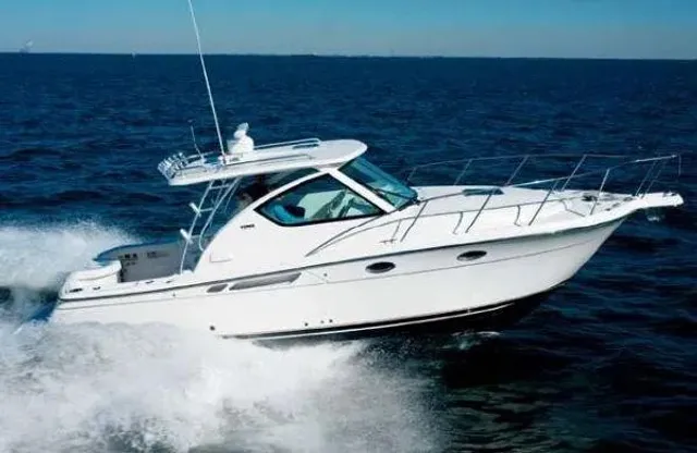 Rent a TIARA YACHTS cruiser in Honolulu, HI near me