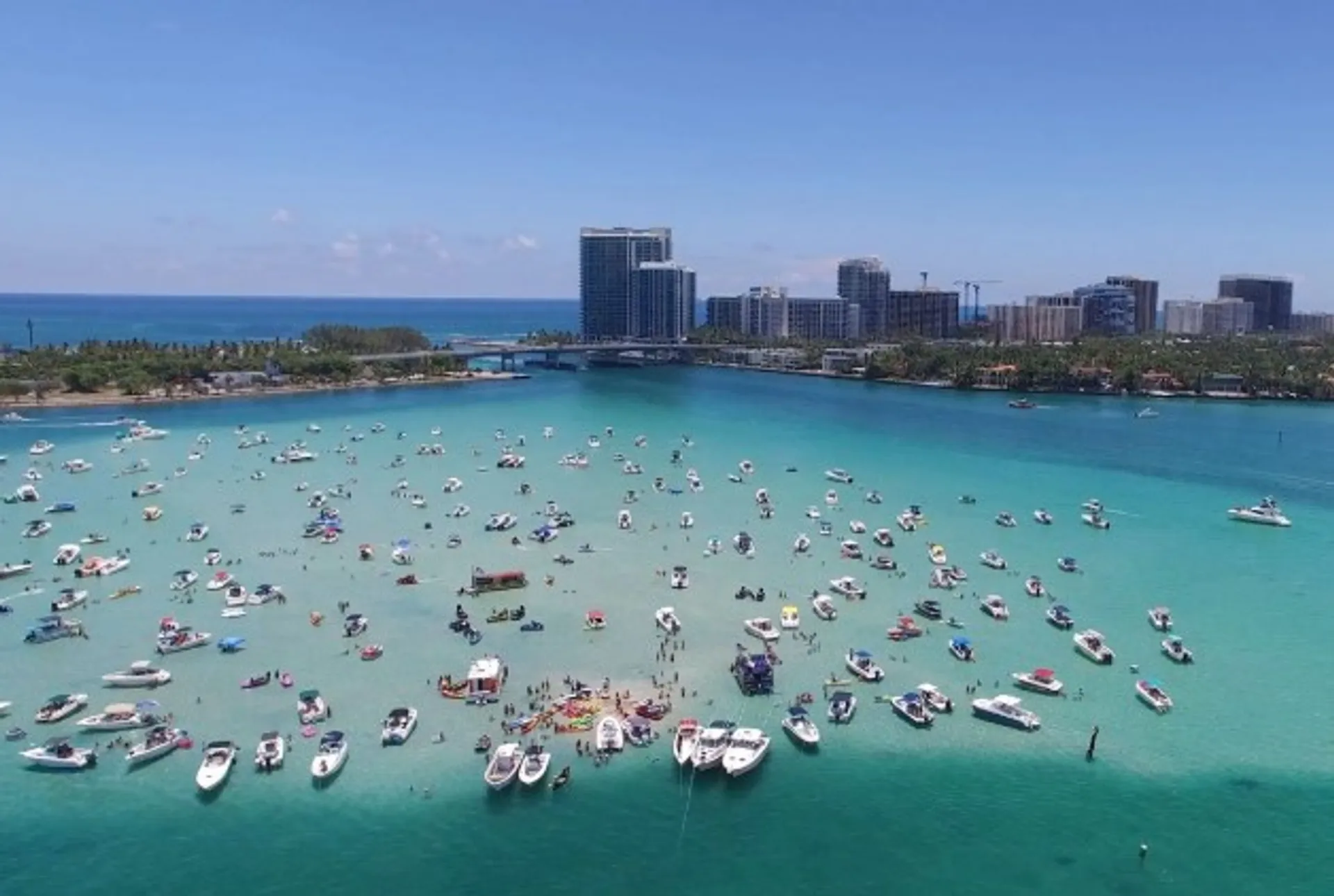 Sandbar or Sunset Cruise on this 27 foot cabin cruiser