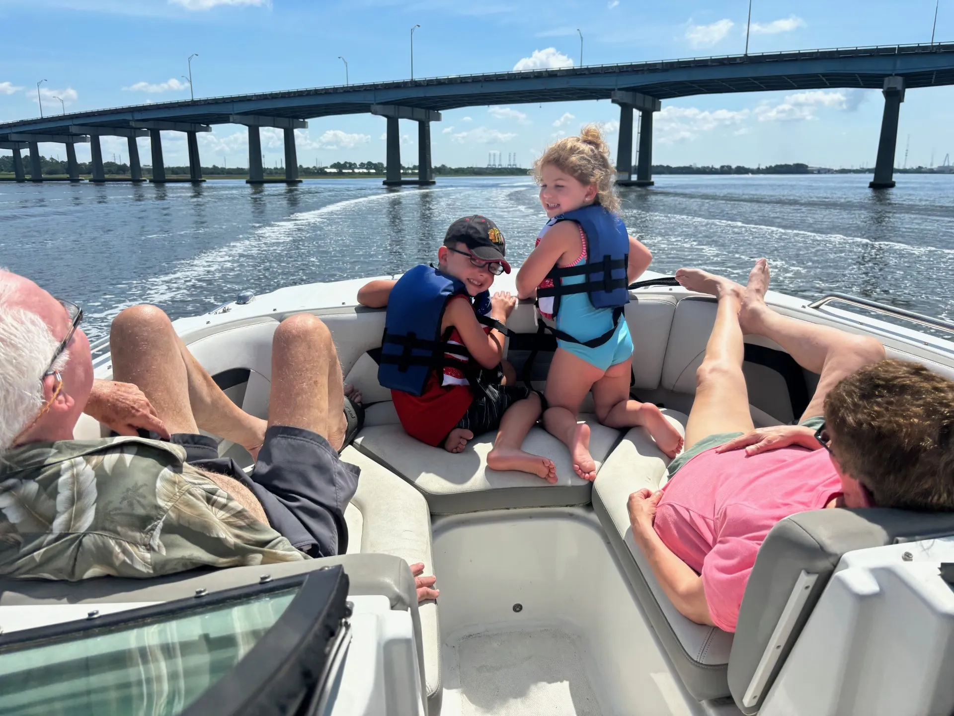 FOUR WINNS HD 220 OB in North Charleston, SC — photo 8