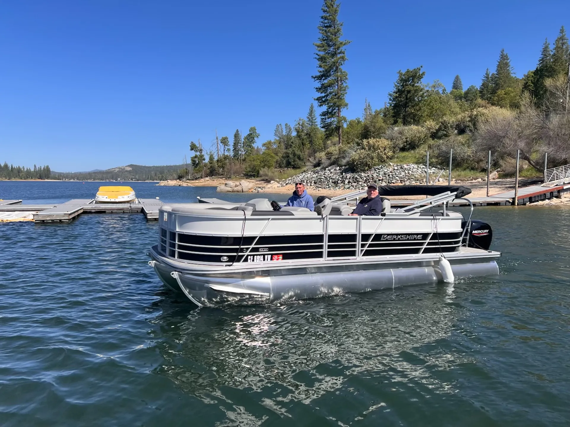 2024 Berkshire 22RFXLE Pontoon For rent in bass lake ca!