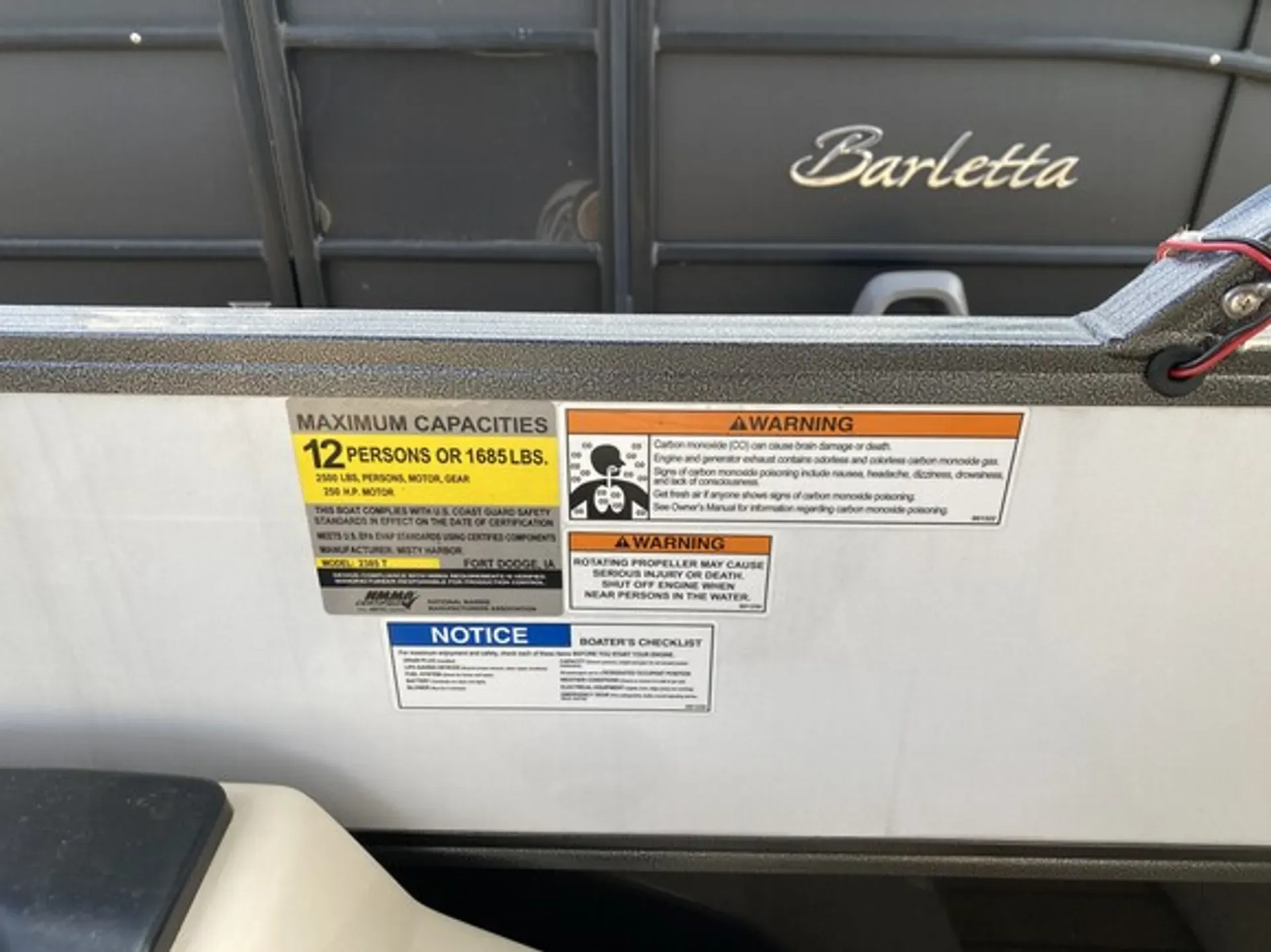 Coach 230 RL Tritoon – 23’ Pontoon for Lake Martin Fun 