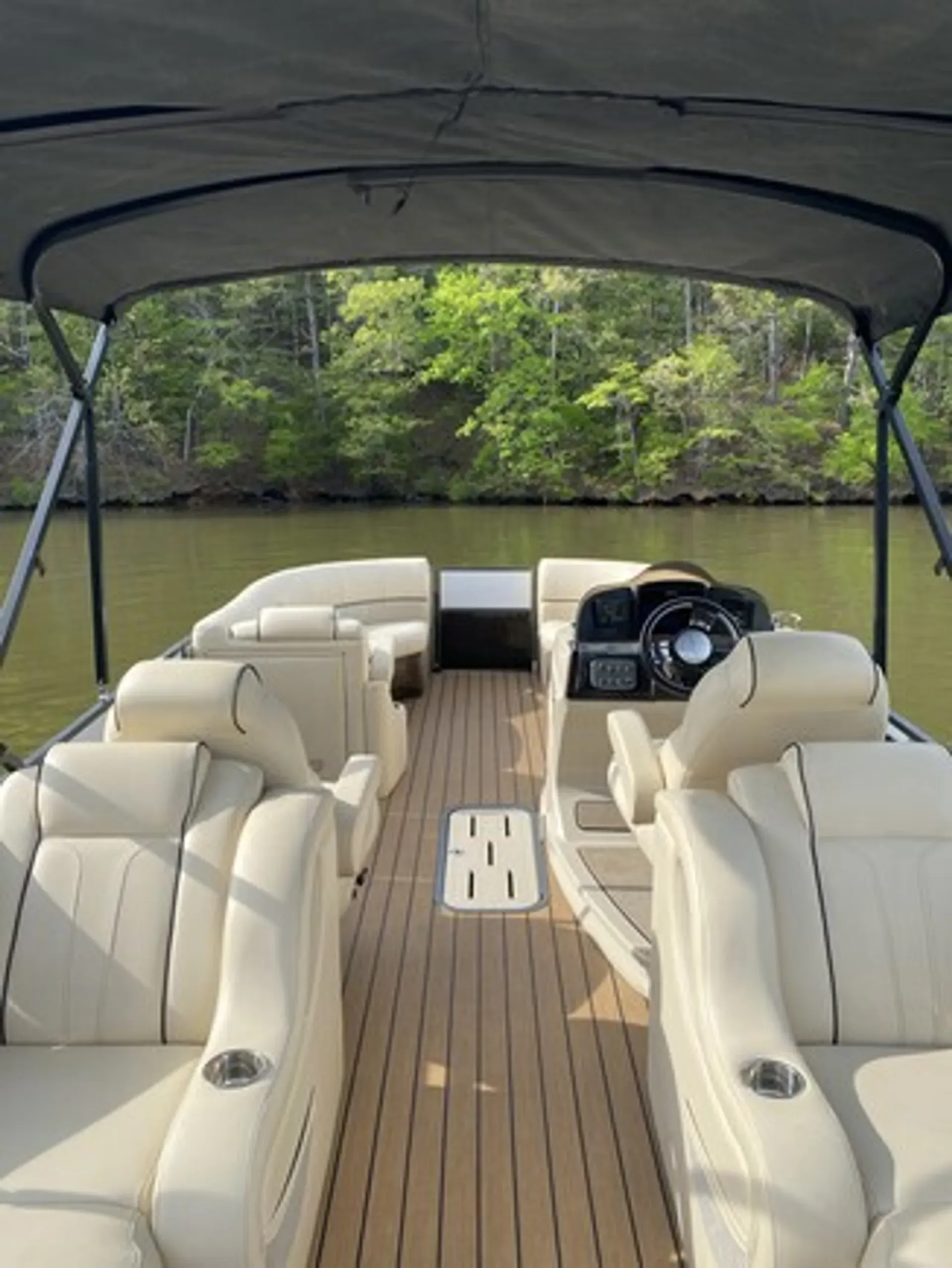 Coach 230 RL Tritoon – 23’ Pontoon for Lake Martin Fun 