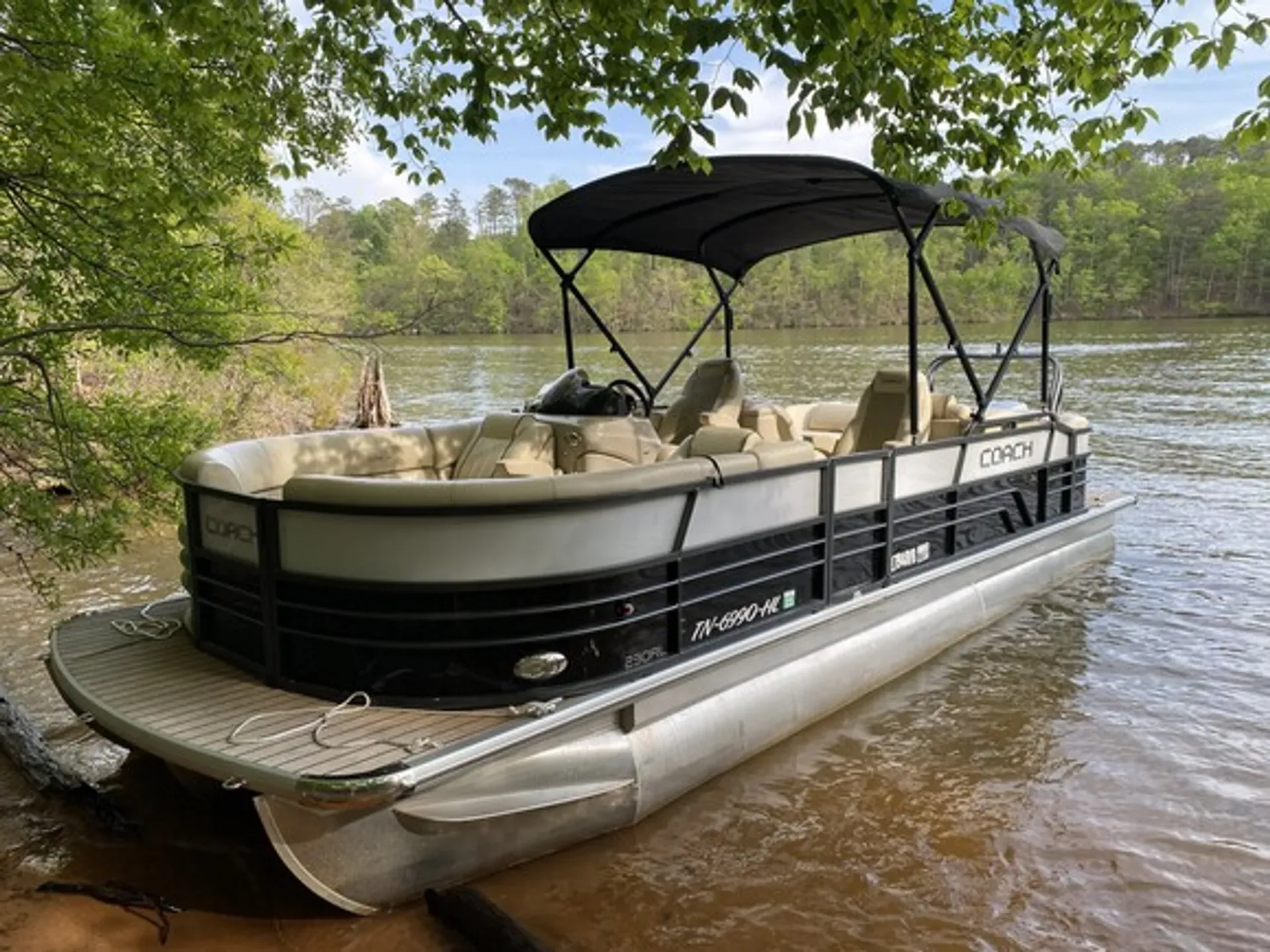 Coach 230 RL Tritoon – 23’ Pontoon for Lake Martin Fun 