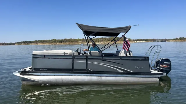 Rent a QWEST PONTOONS pontoon in Corinth, TX near me