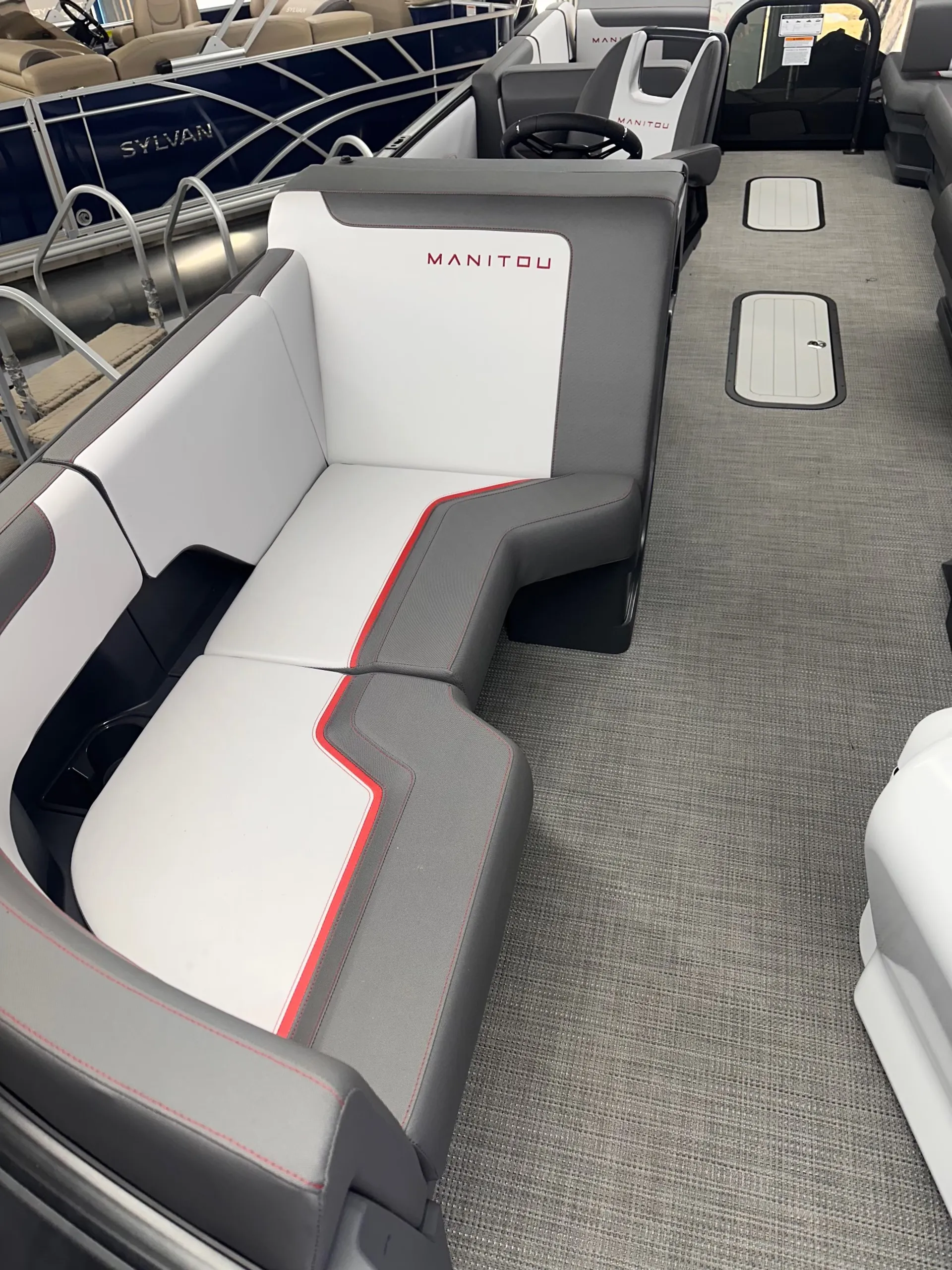 2024 Manitou Cruise Switchback 22 Max Pontoon *Private Side Only*