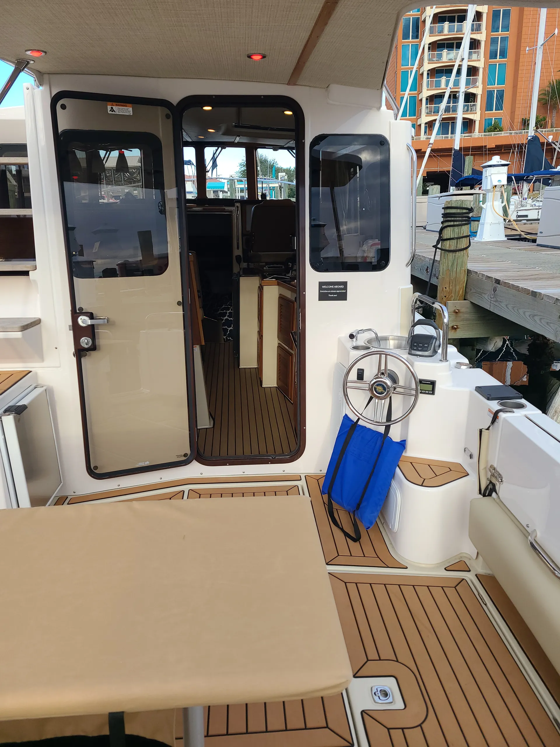 Ranger Luxury Command Bridge