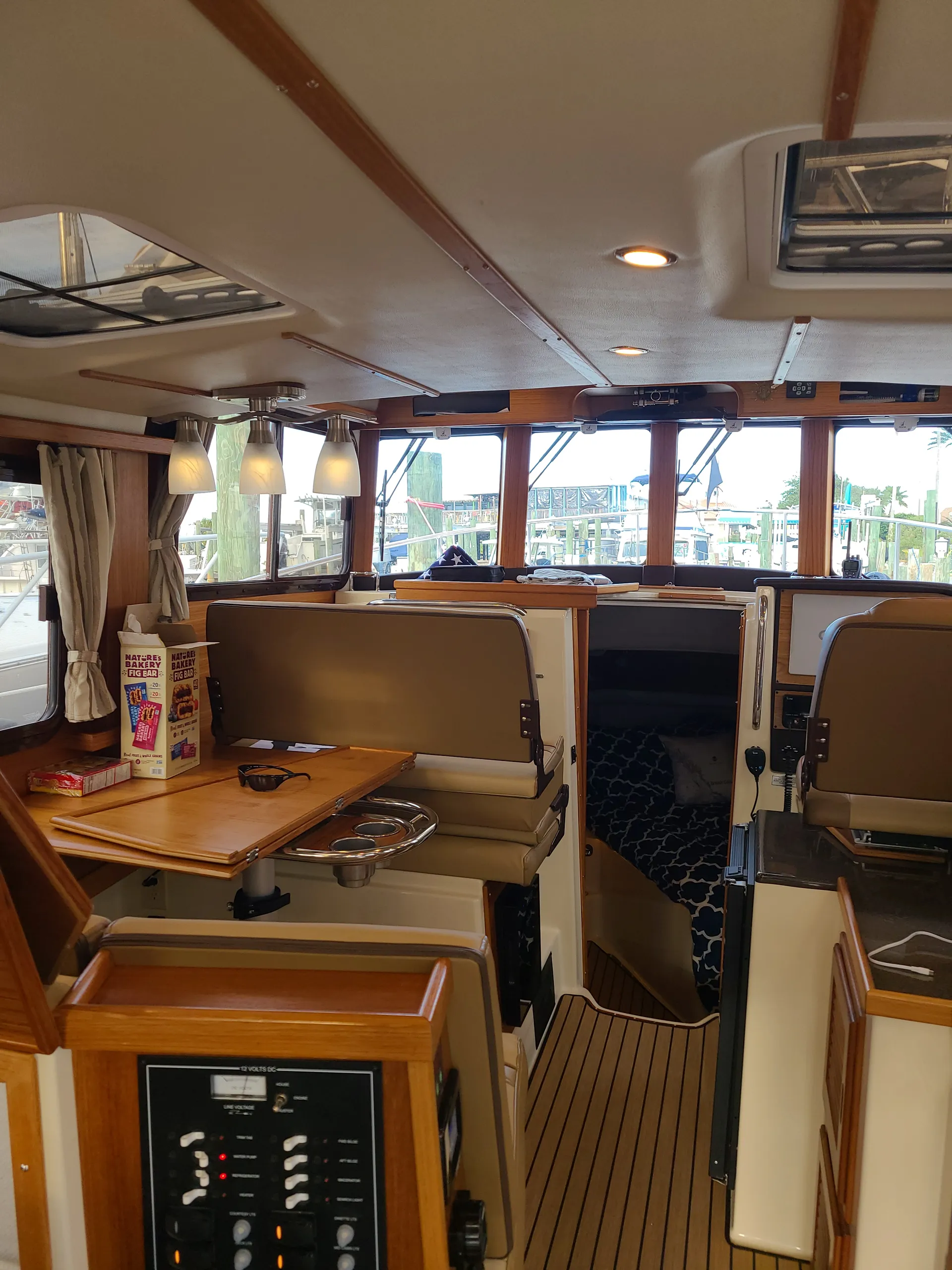 Ranger Luxury Command Bridge