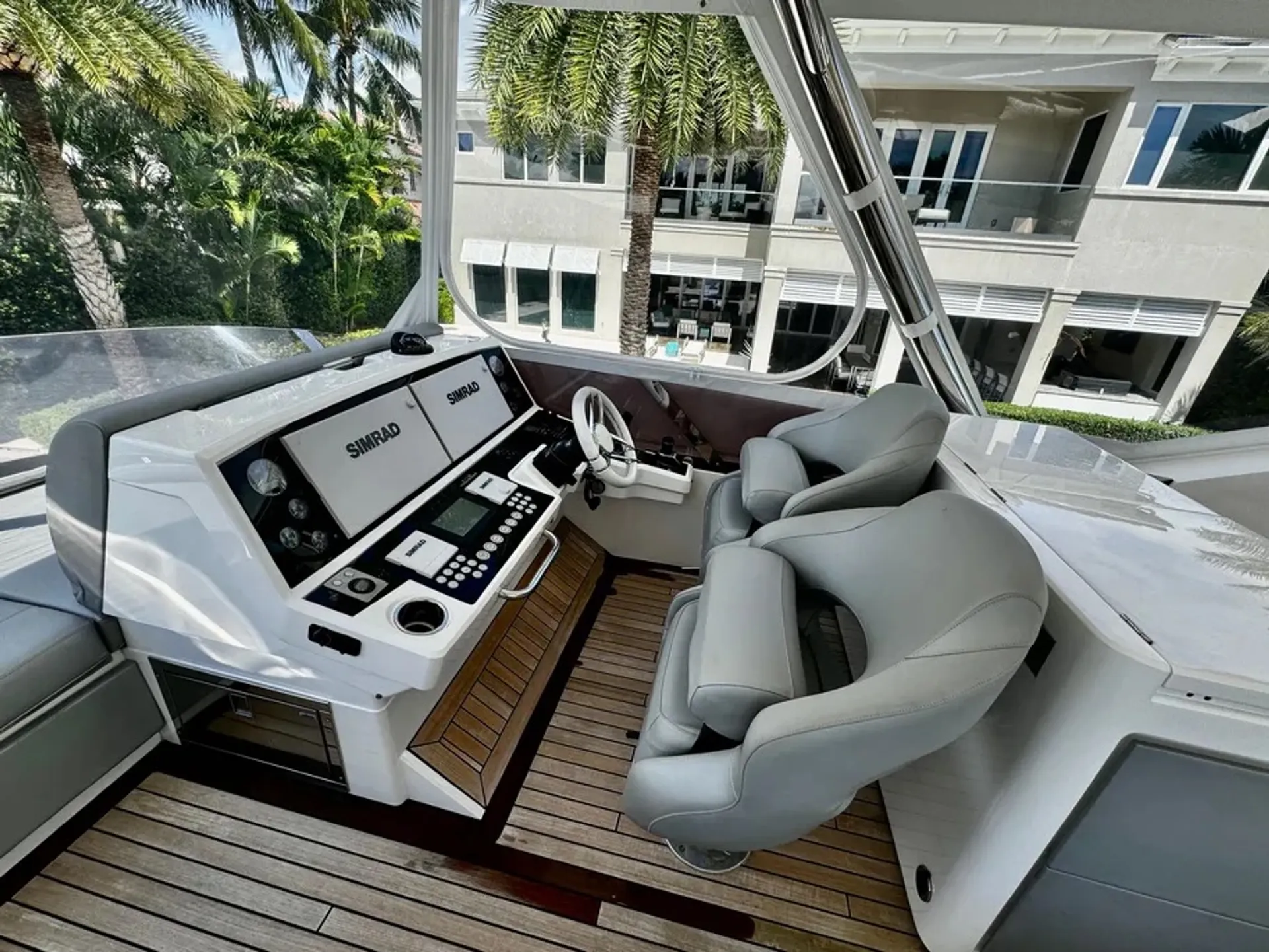 Sunseeker 78 in Miami Beach, FL — photo 5
