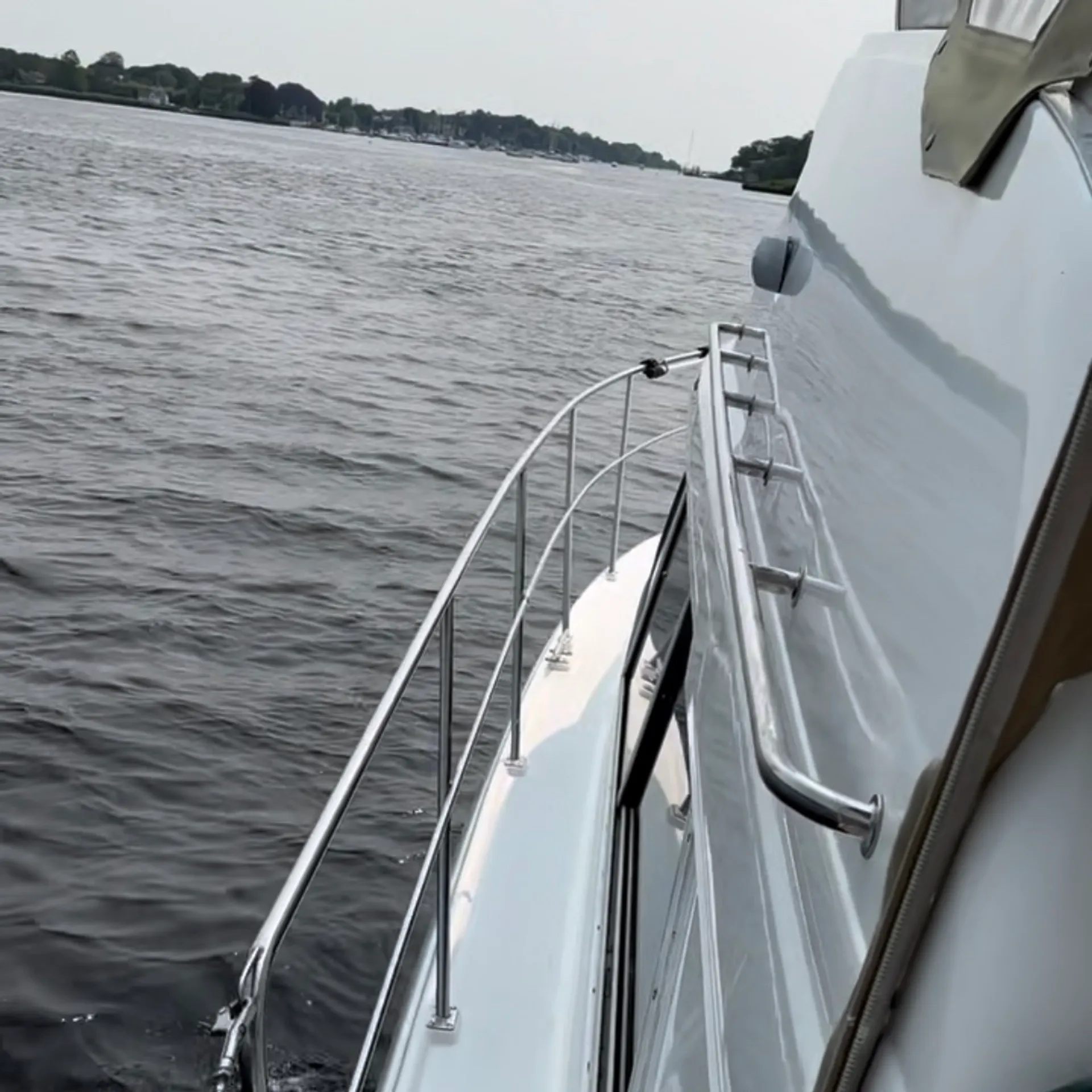 Luxury 37’ Cruisers Yacht – Spacious, Stylish & Perfect for Groups