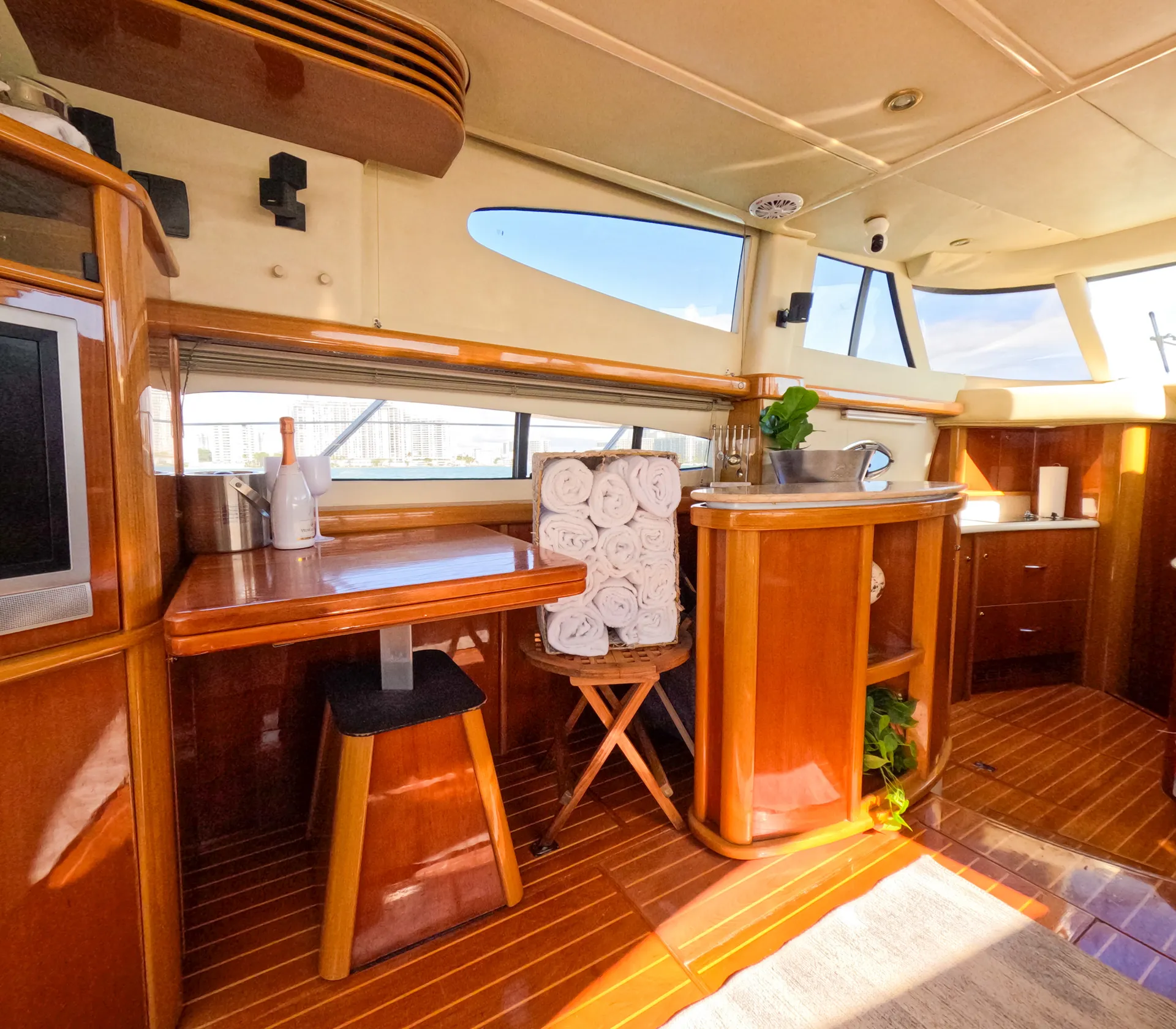  Miami 50ft luxurious Yacht . Jetski available