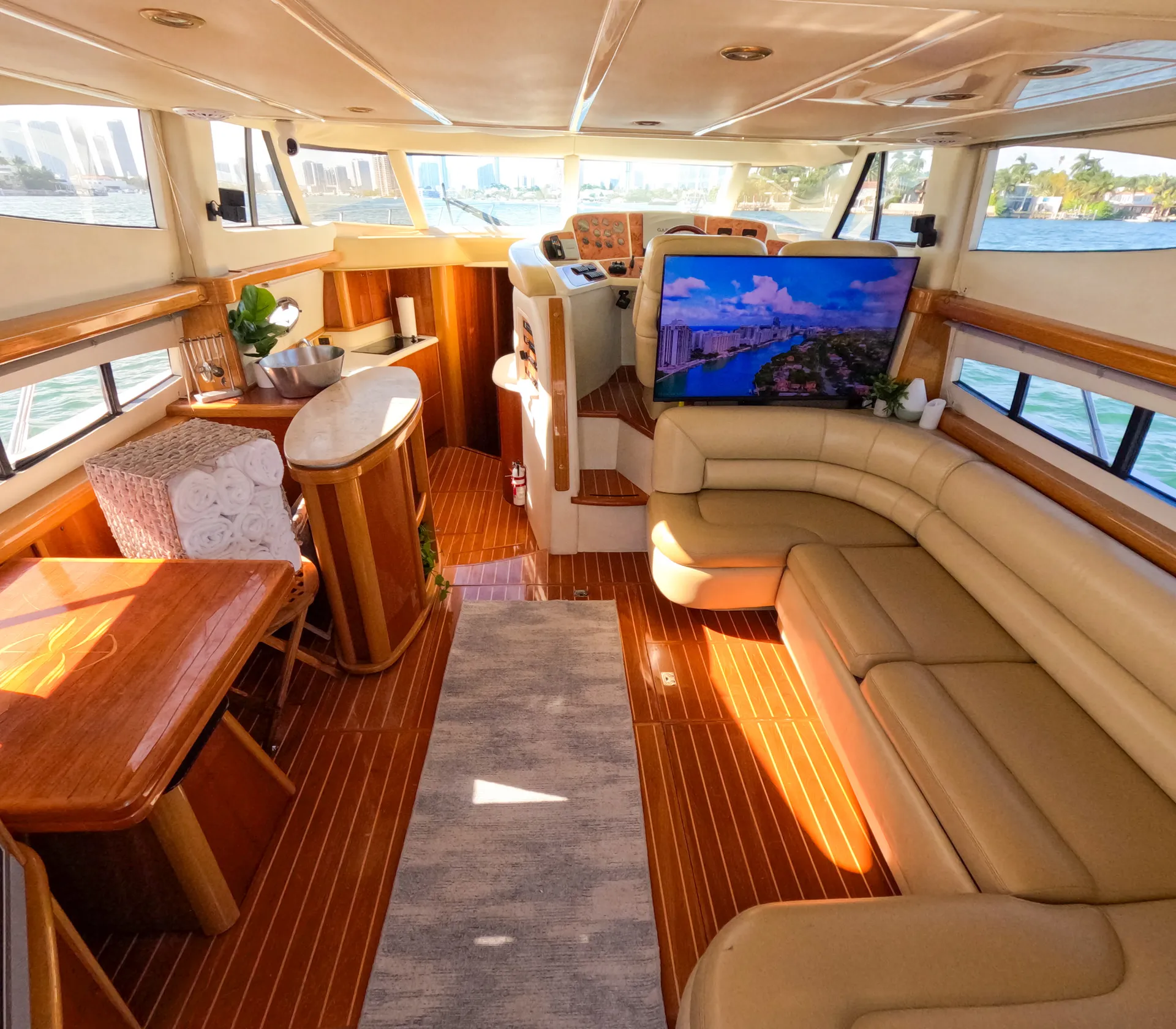  Miami 50ft luxurious Yacht . Jetski available