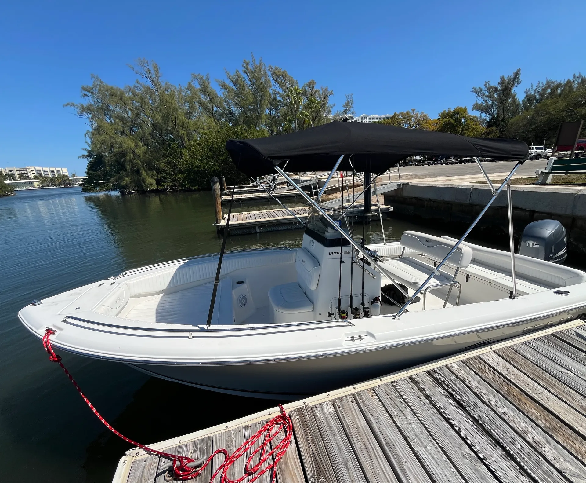 Sea Hunt Ultra 196 in Fort Lauderdale, FL — photo 2