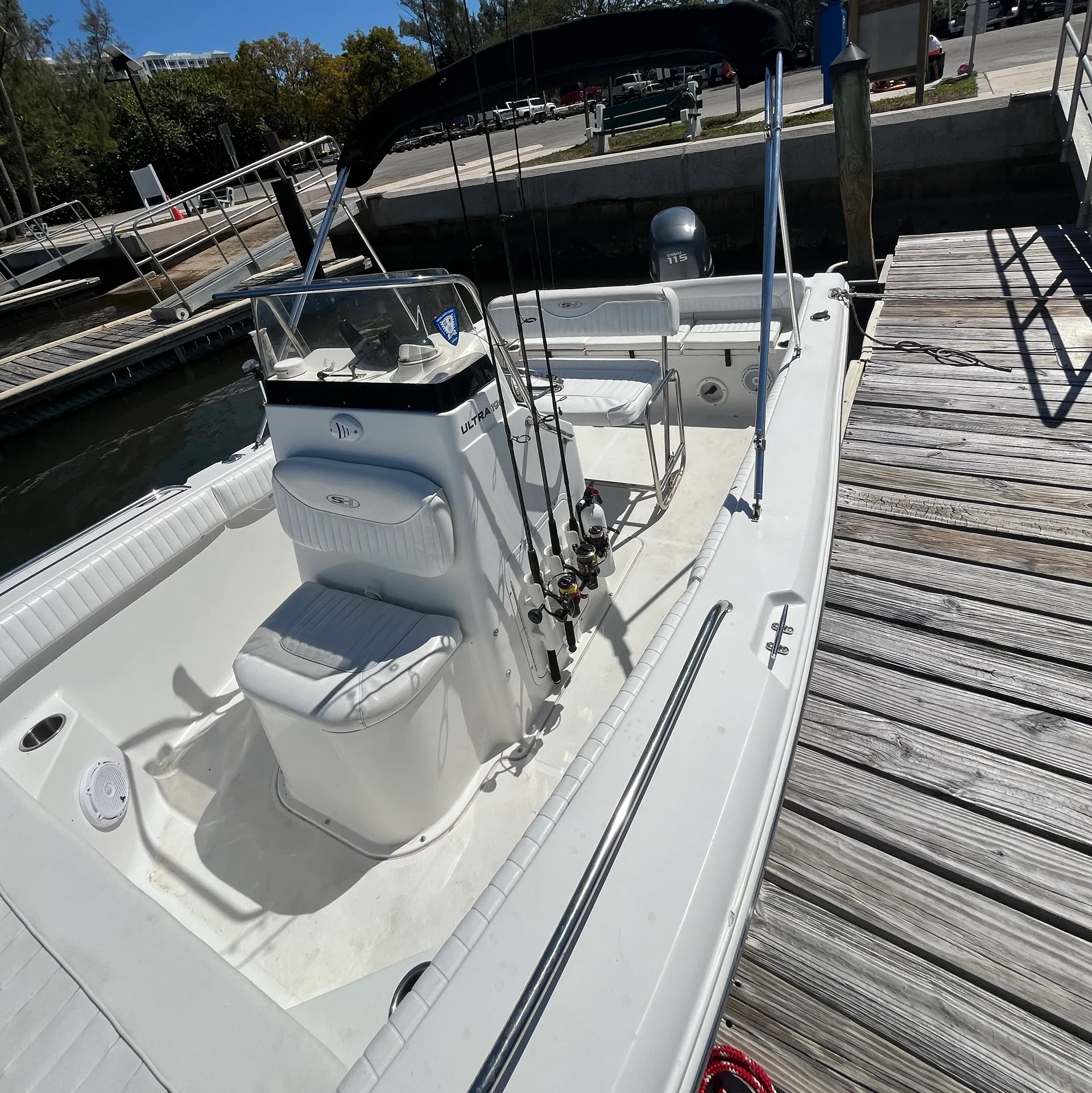 Sea Hunt Ultra 196 in Fort Lauderdale, FL — photo 3