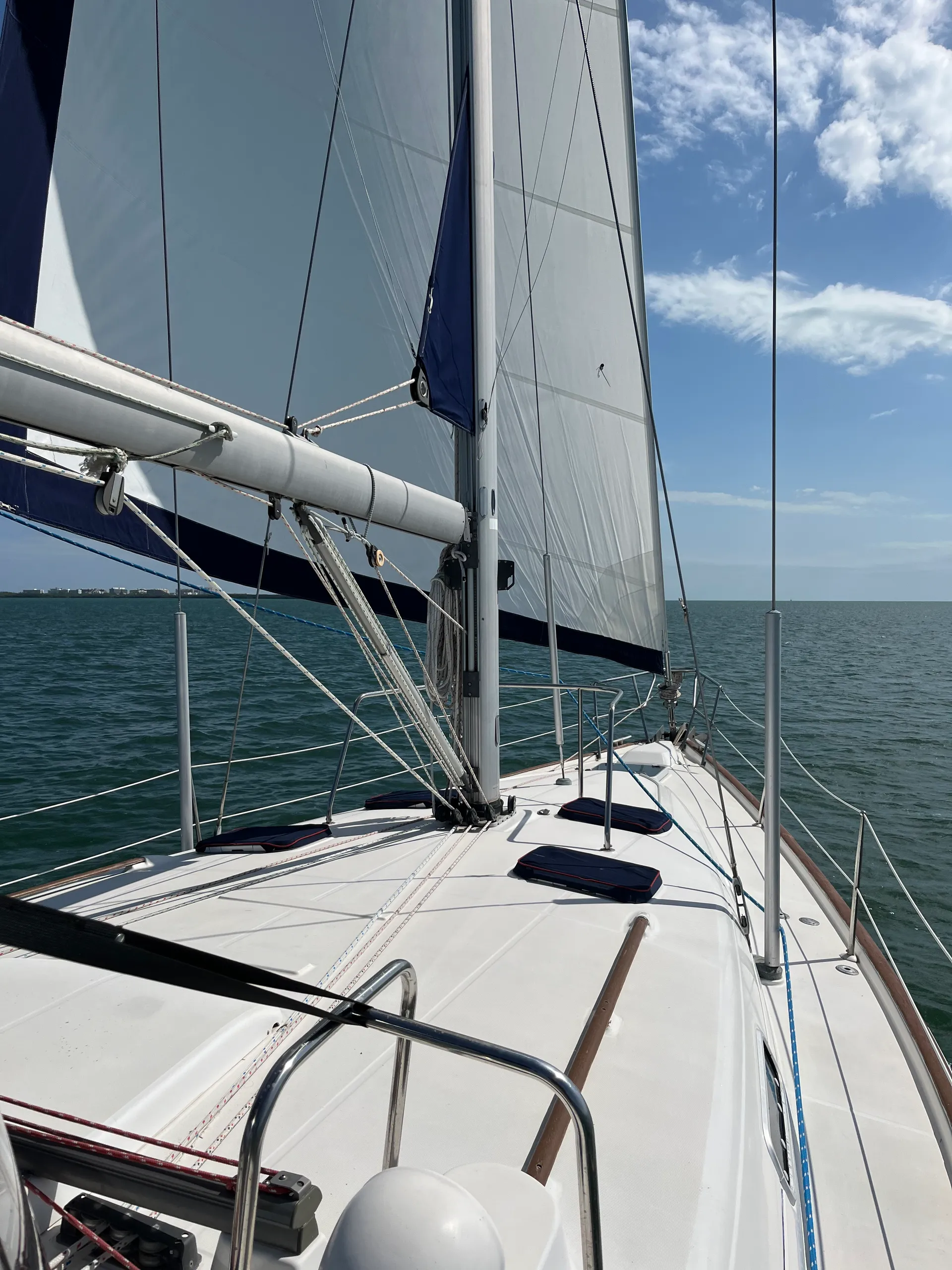 Luxury 47 feet Beneteau Yacht - Miami